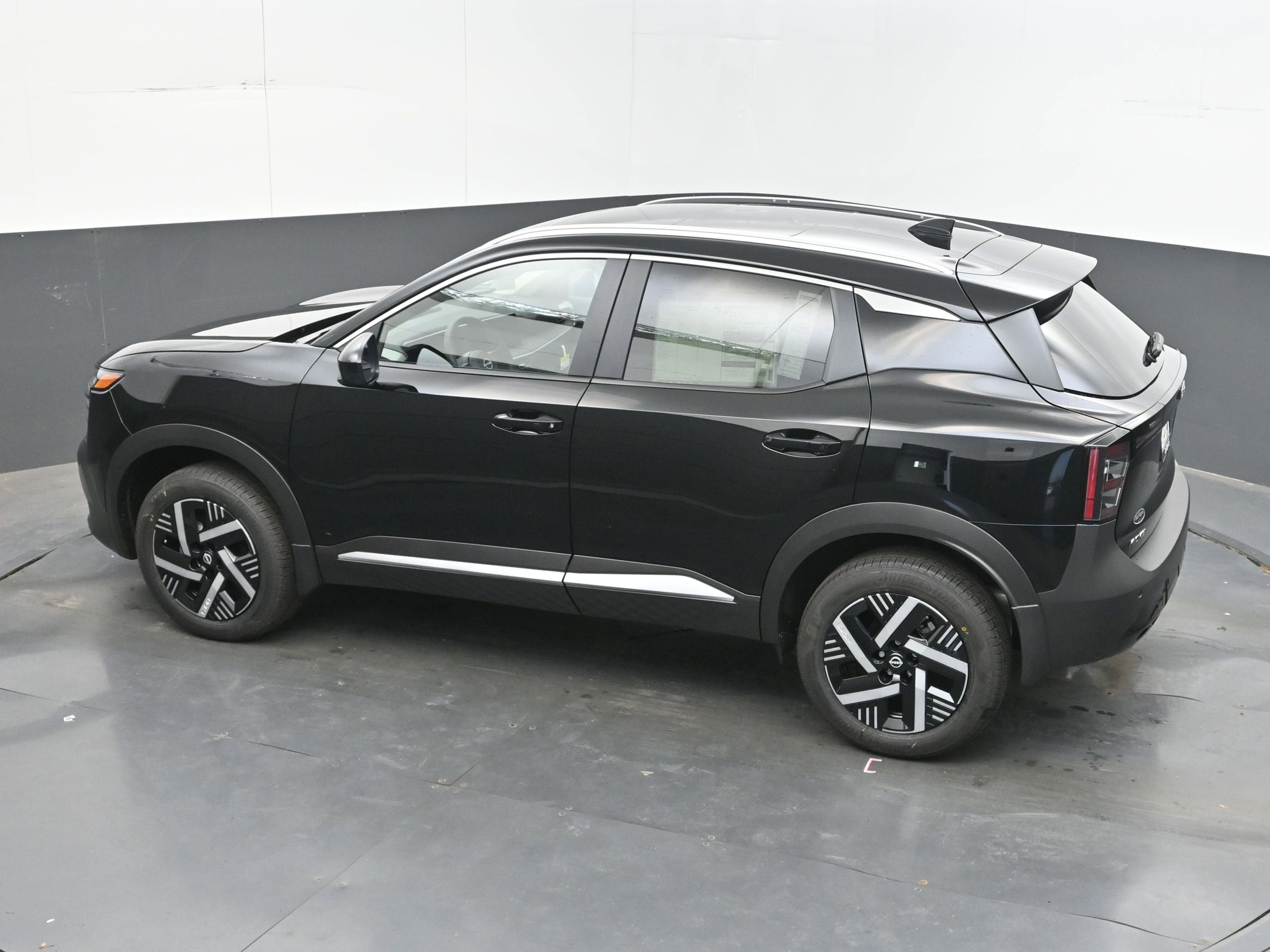 2026 Nissan KICKS SV PREMIUM