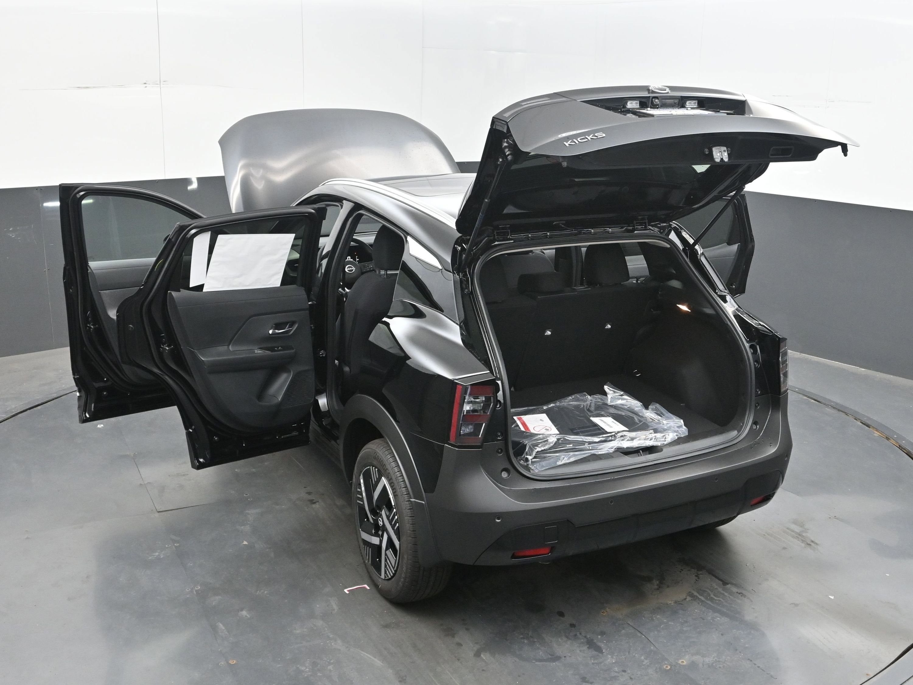 2026 Nissan KICKS SV PREMIUM