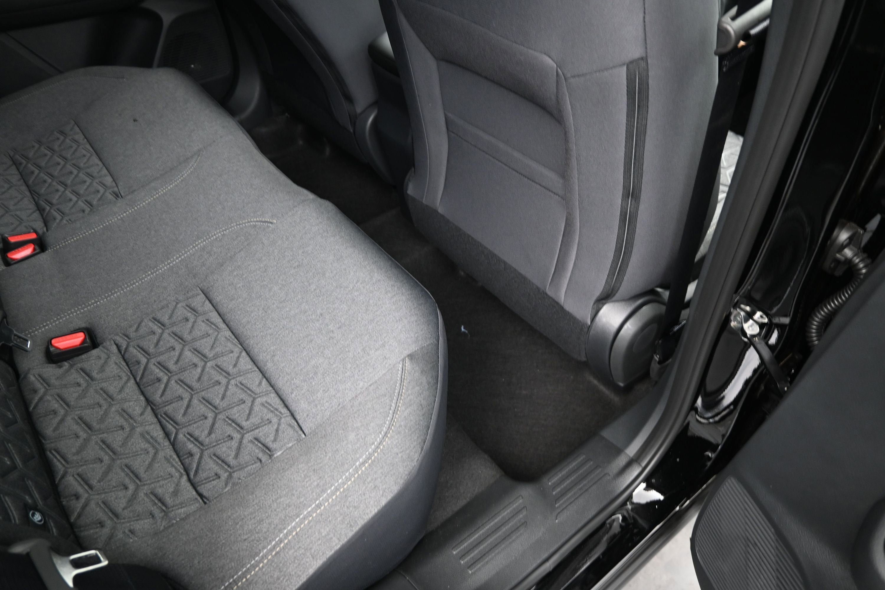 2026 Nissan KICKS SV PREMIUM
