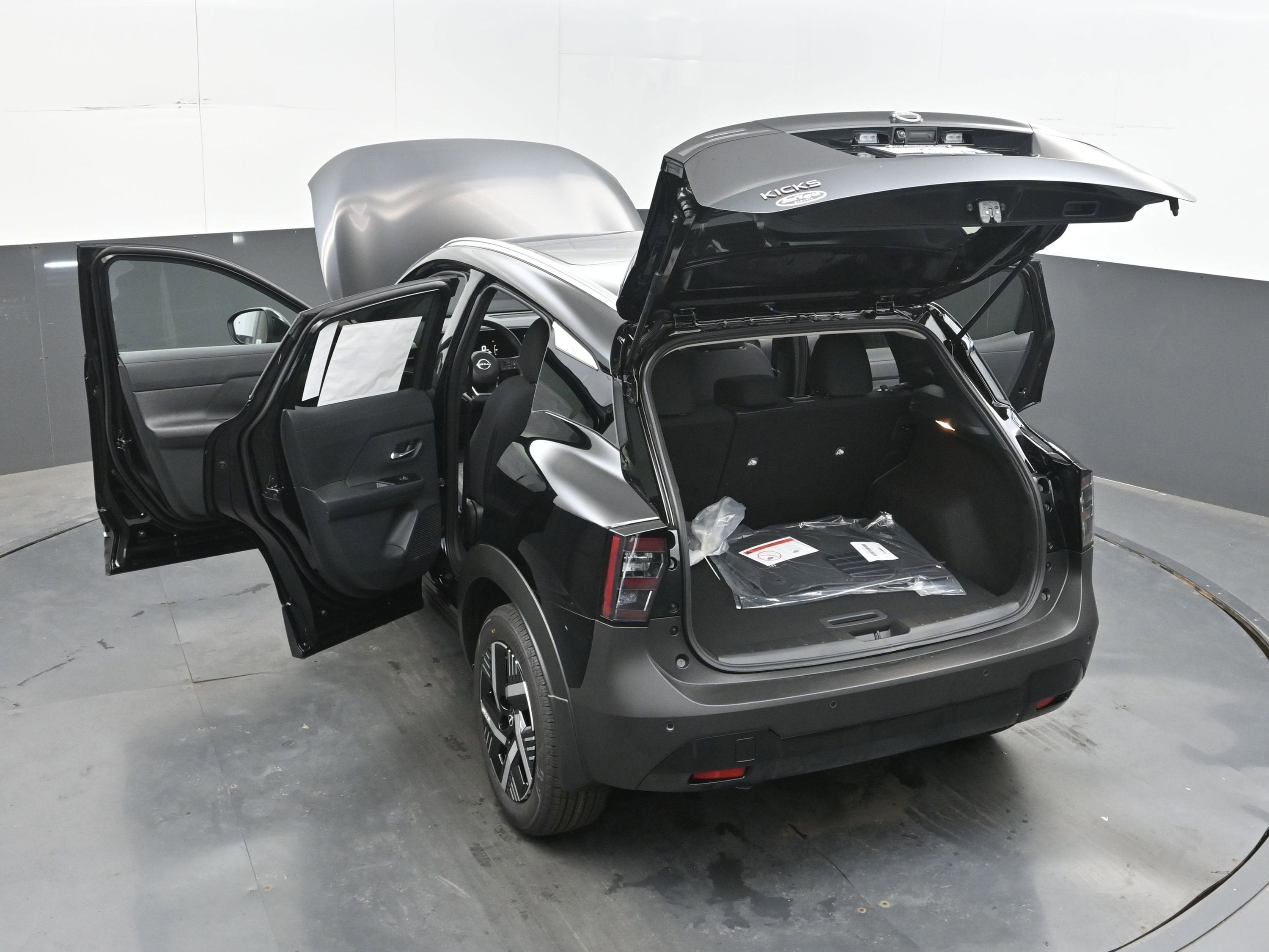 2026 Nissan KICKS SV PREMIUM