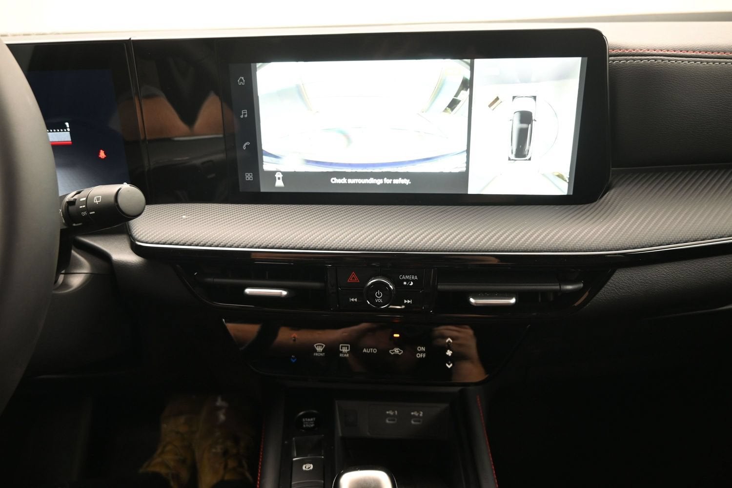 2027 Nissan KICKS SR