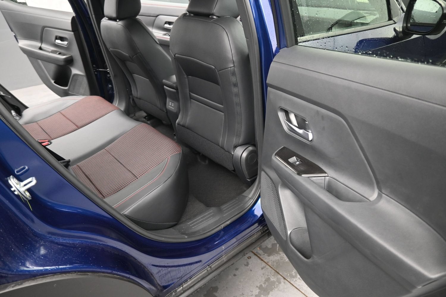 2027 Nissan KICKS SR
