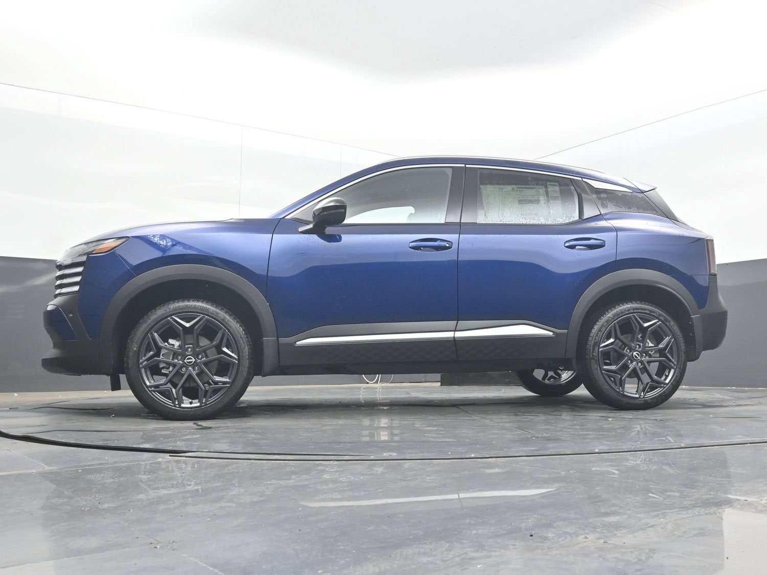 2027 Nissan KICKS SR