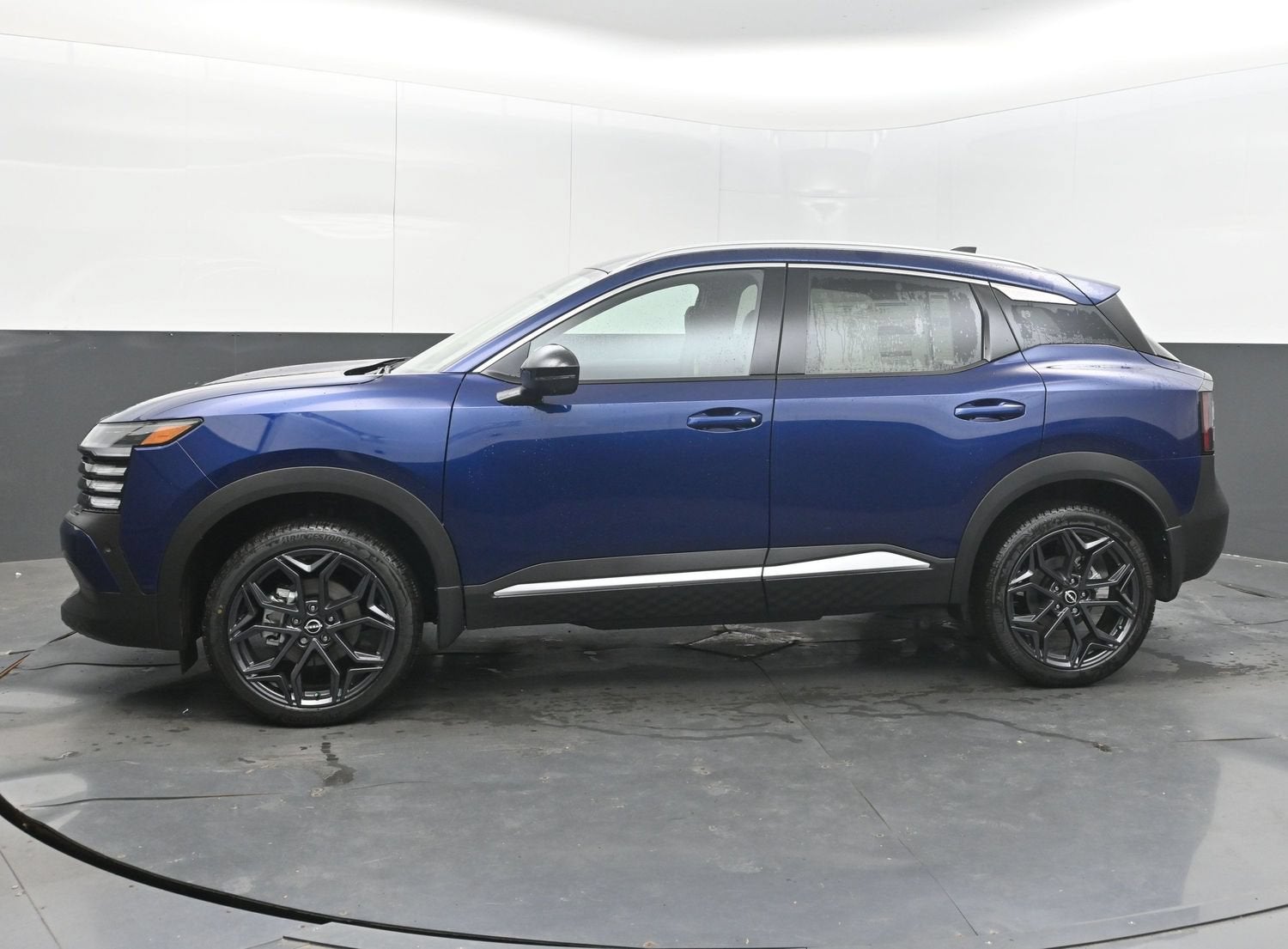 2027 Nissan KICKS SR