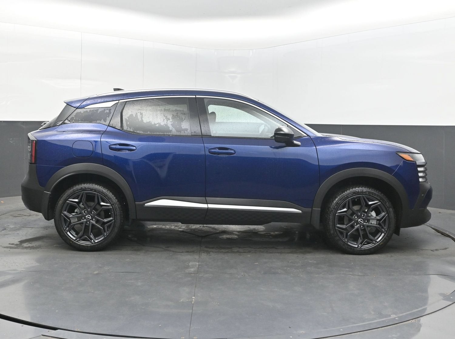 2027 Nissan KICKS SR