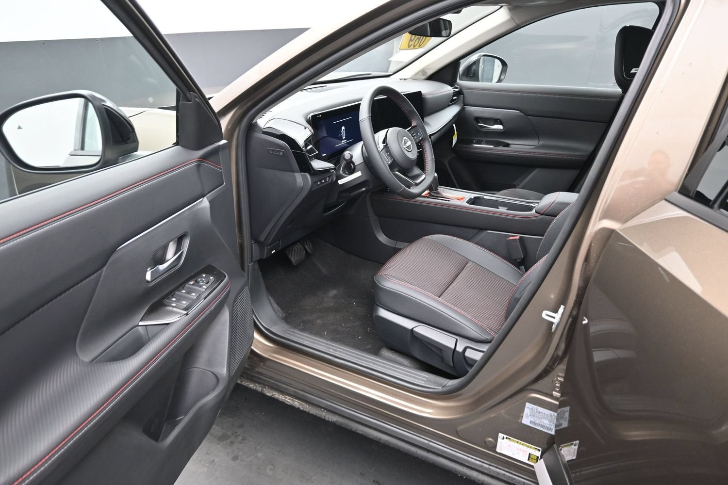 2027 Nissan KICKS SR PREMIUM