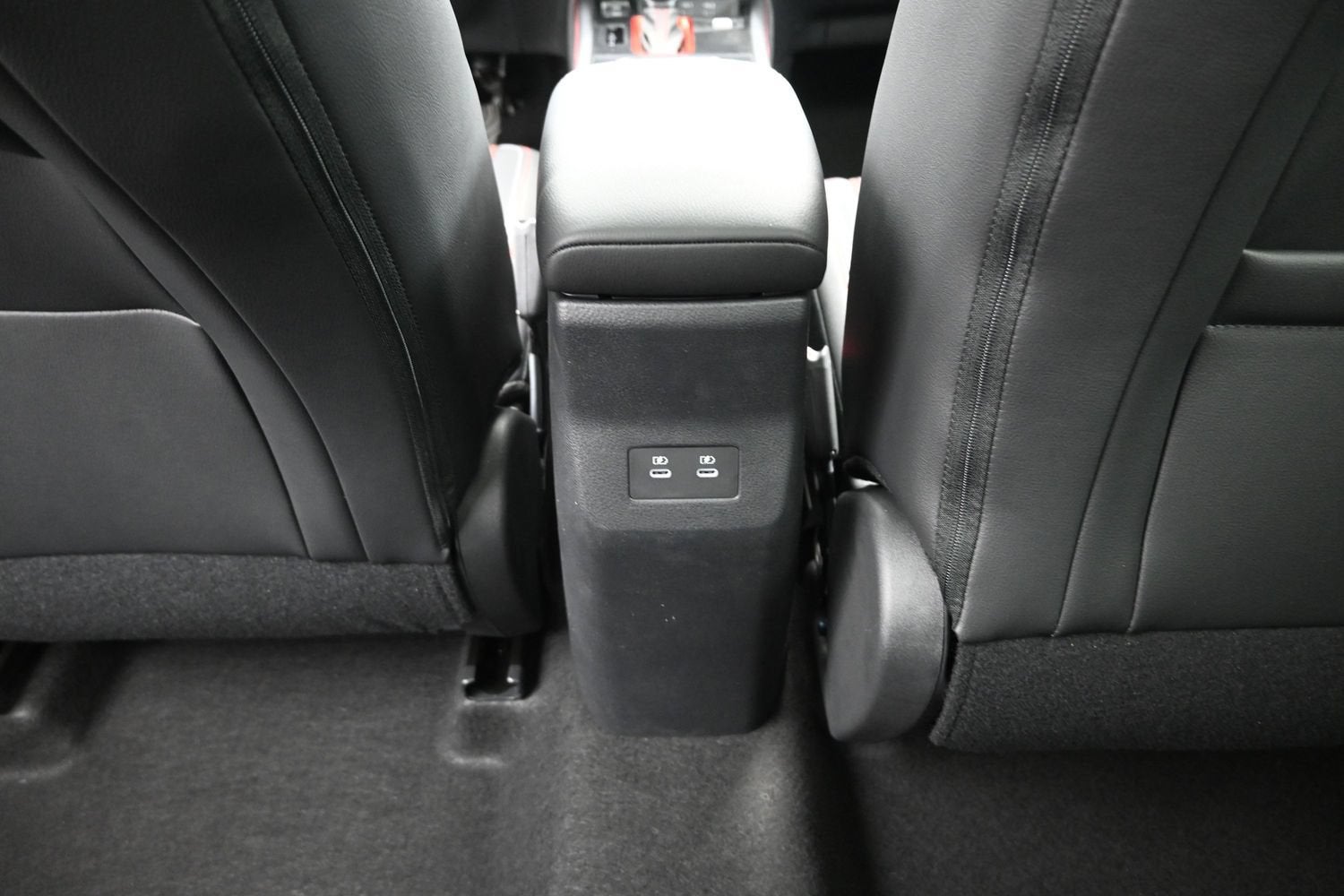 2027 Nissan KICKS SR PREMIUM