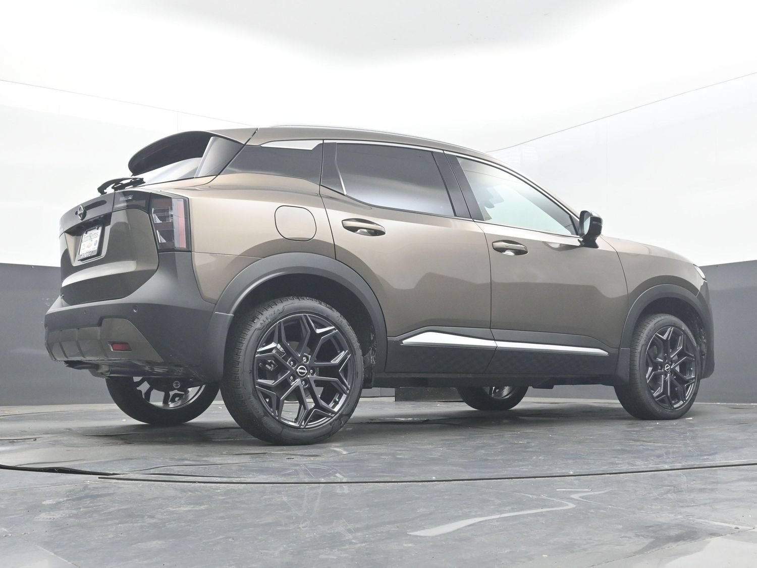 2027 Nissan KICKS SR PREMIUM