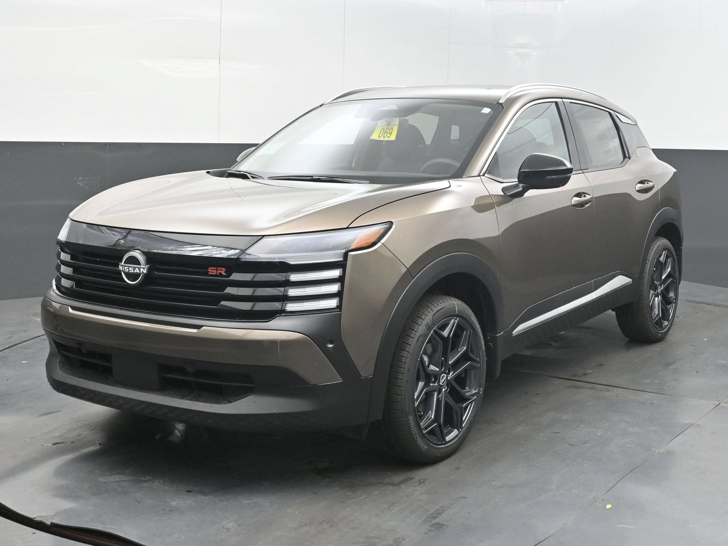 2027 Nissan KICKS SR PREMIUM