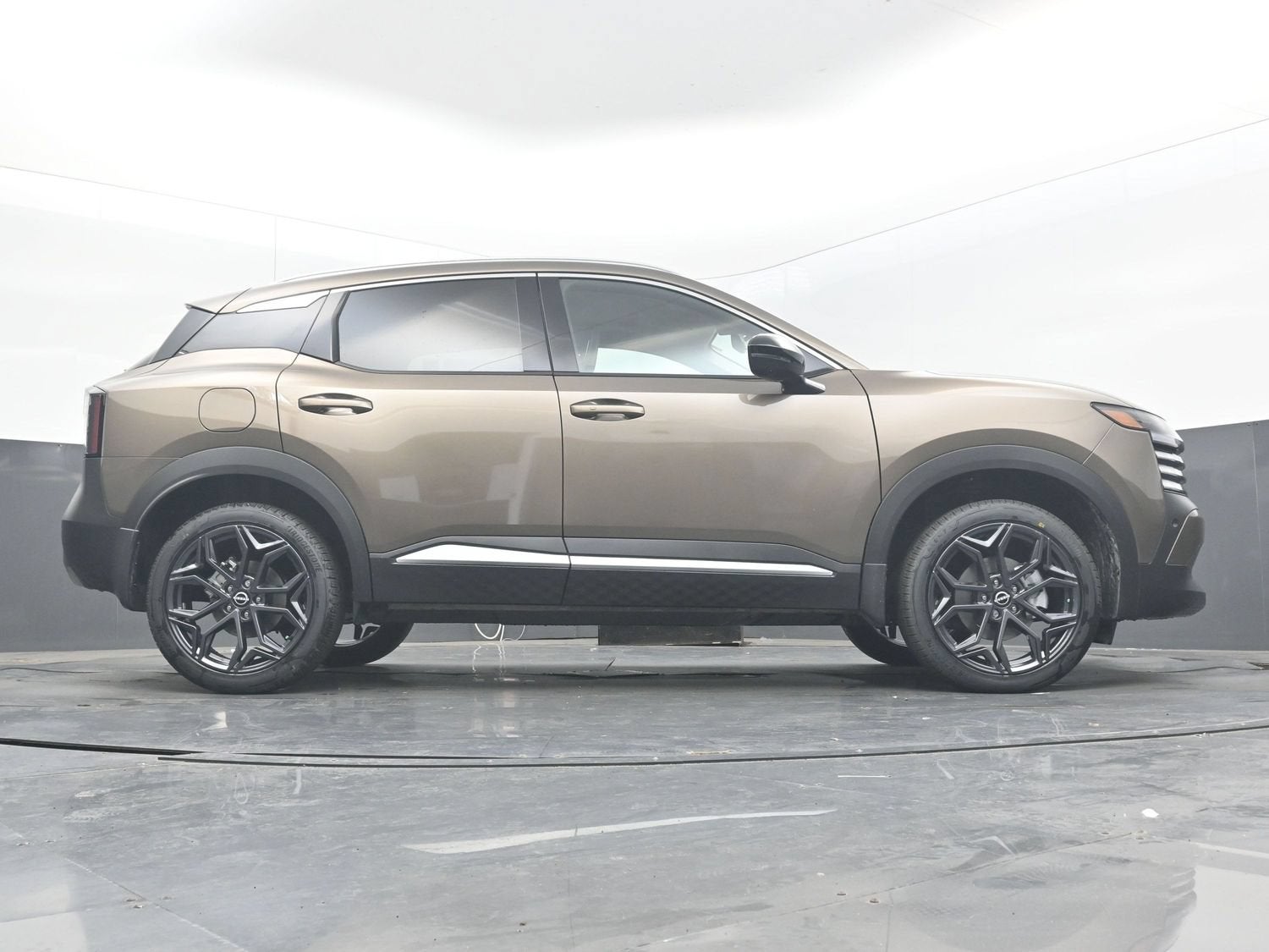 2027 Nissan KICKS SR PREMIUM