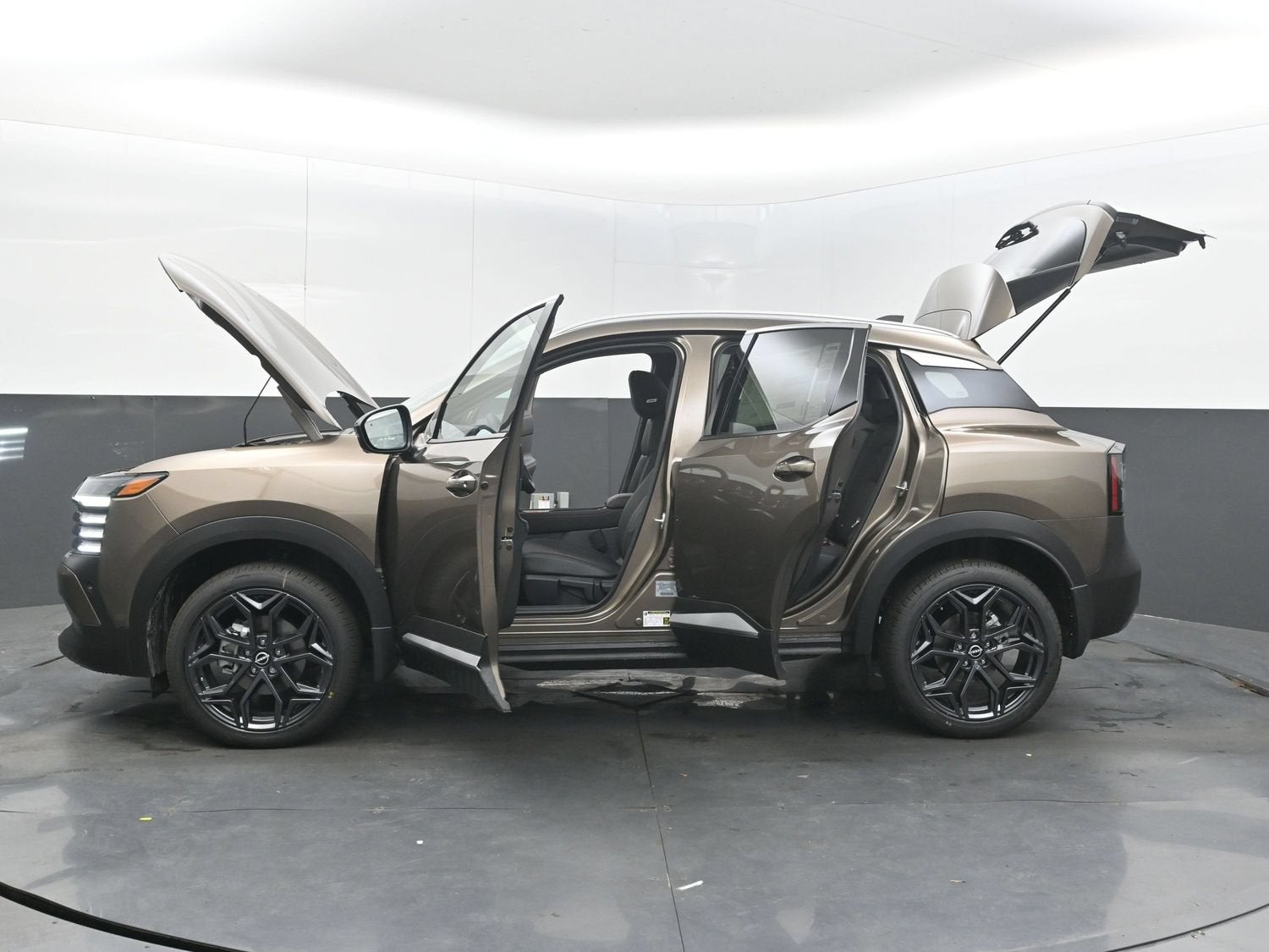 2027 Nissan KICKS SR PREMIUM