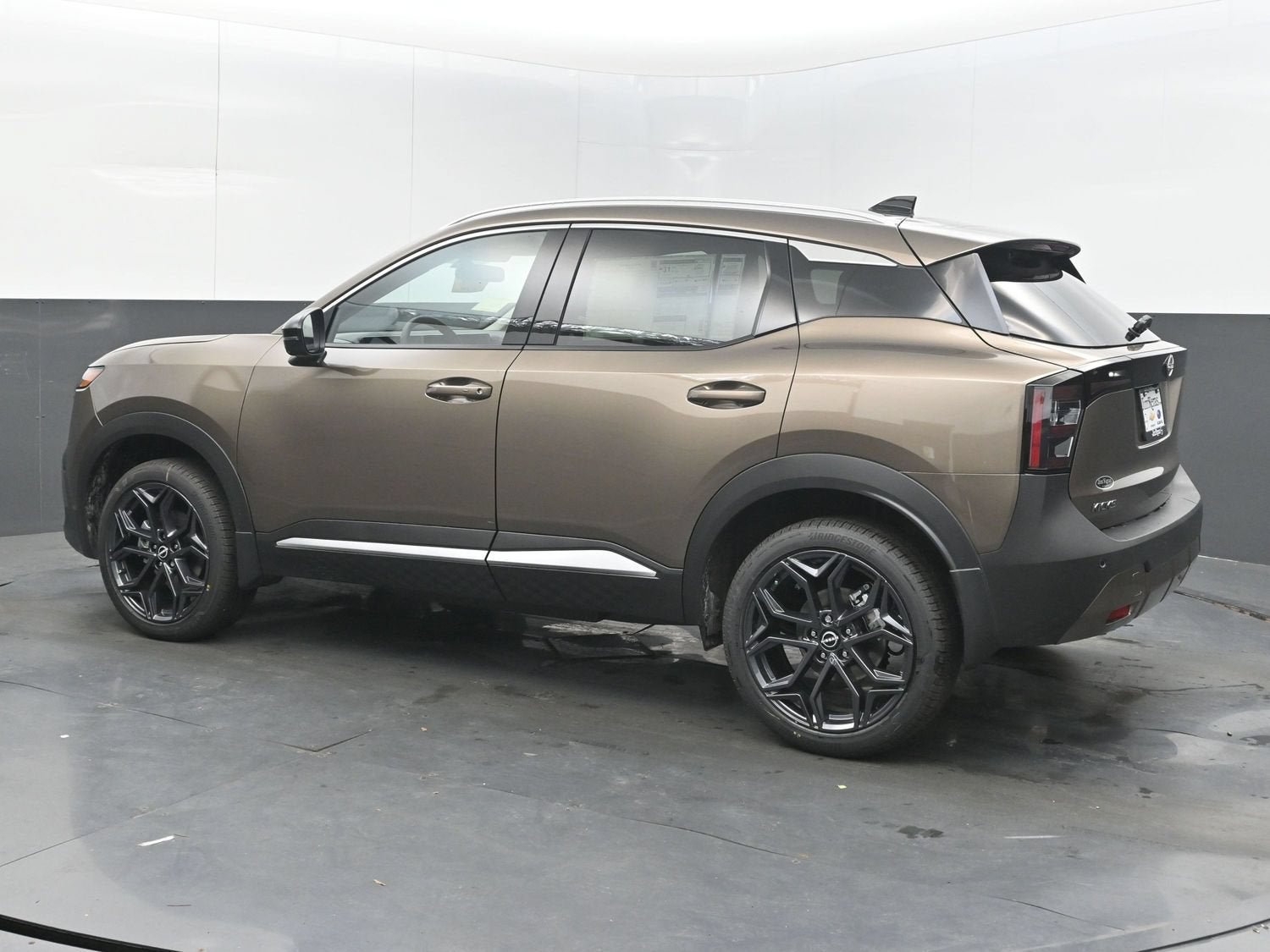 2027 Nissan KICKS SR PREMIUM