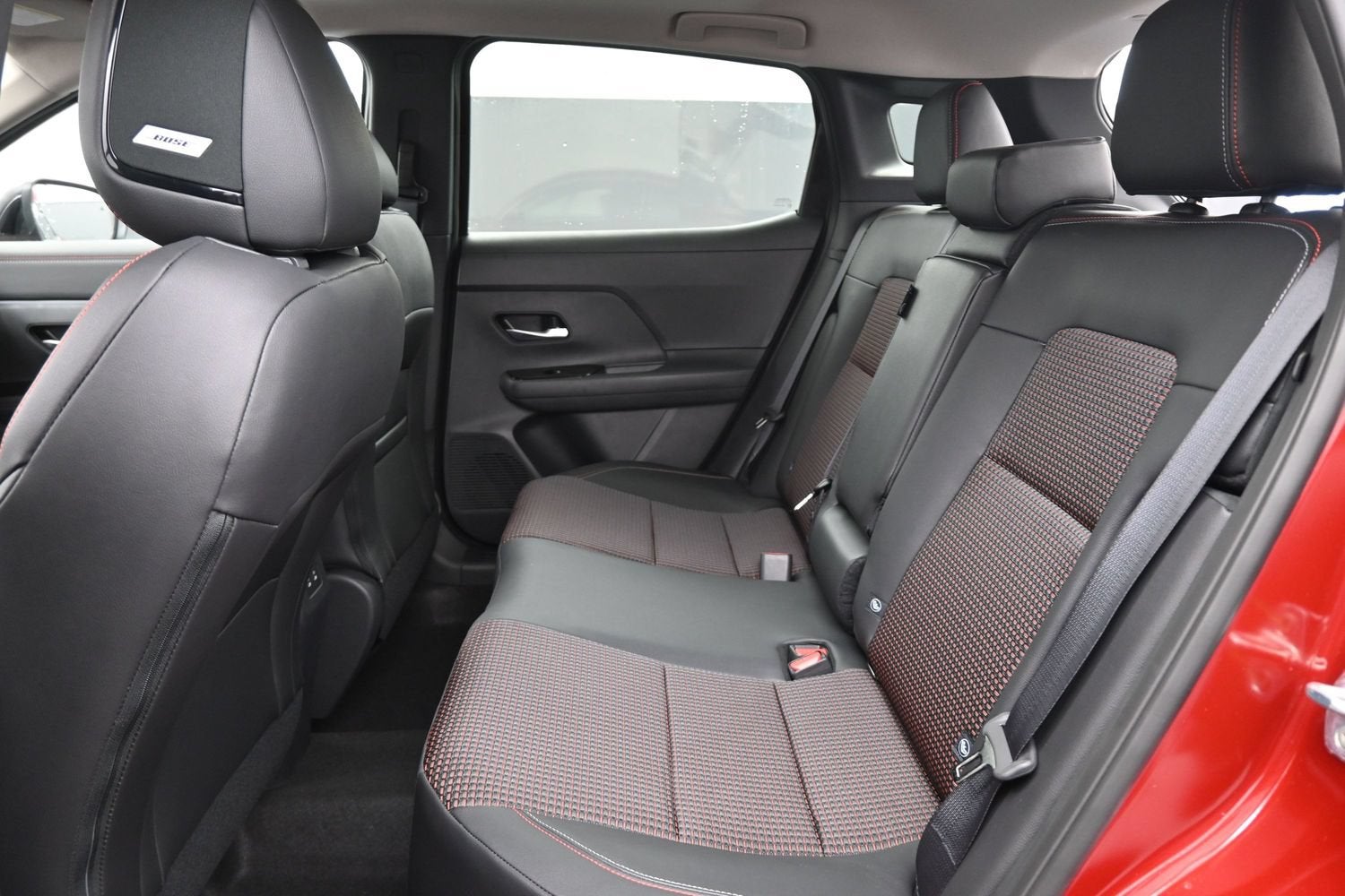 2027 Nissan KICKS SR PREMIUM