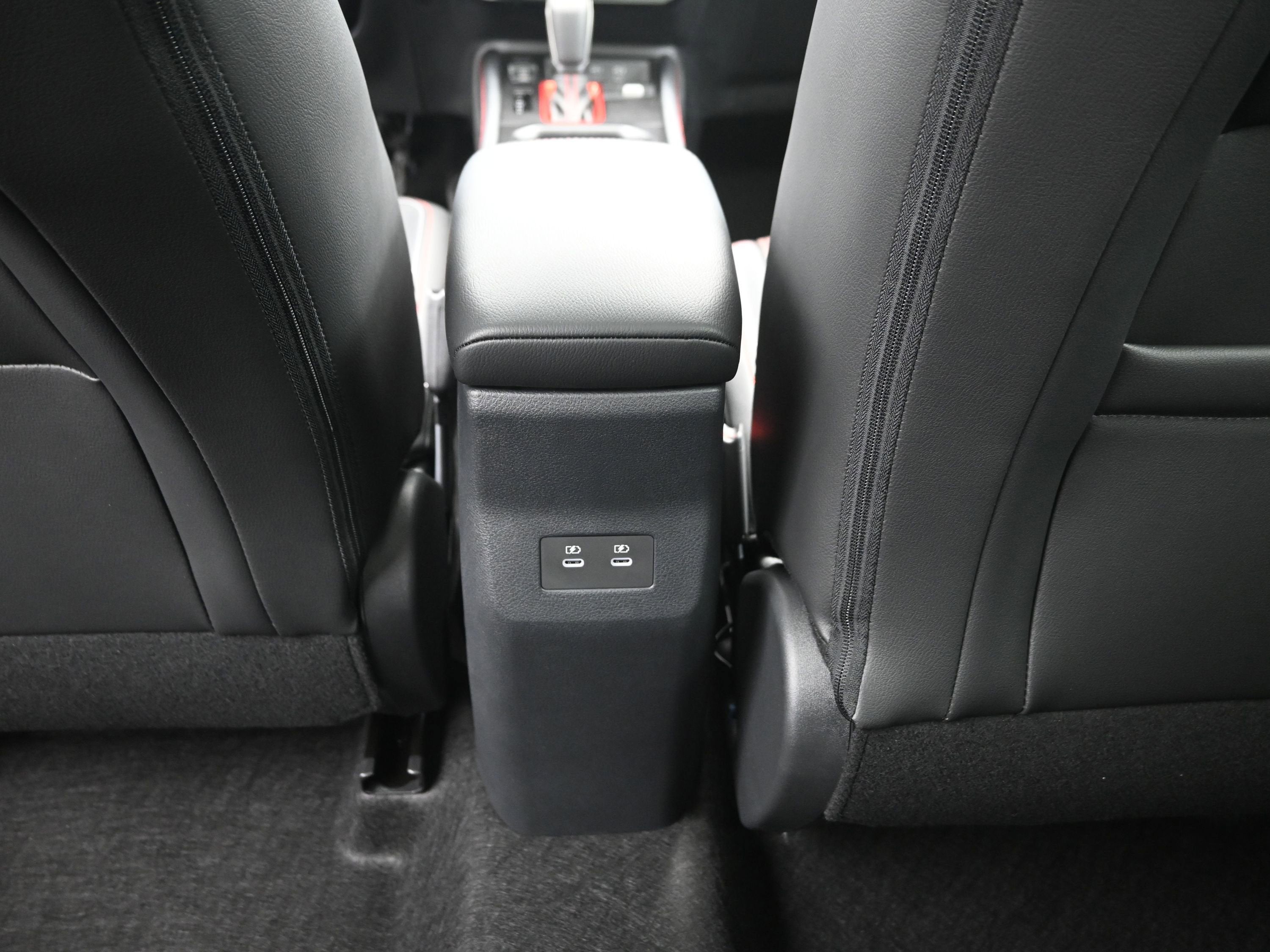 2026 Nissan KICKS SR PREMIUM