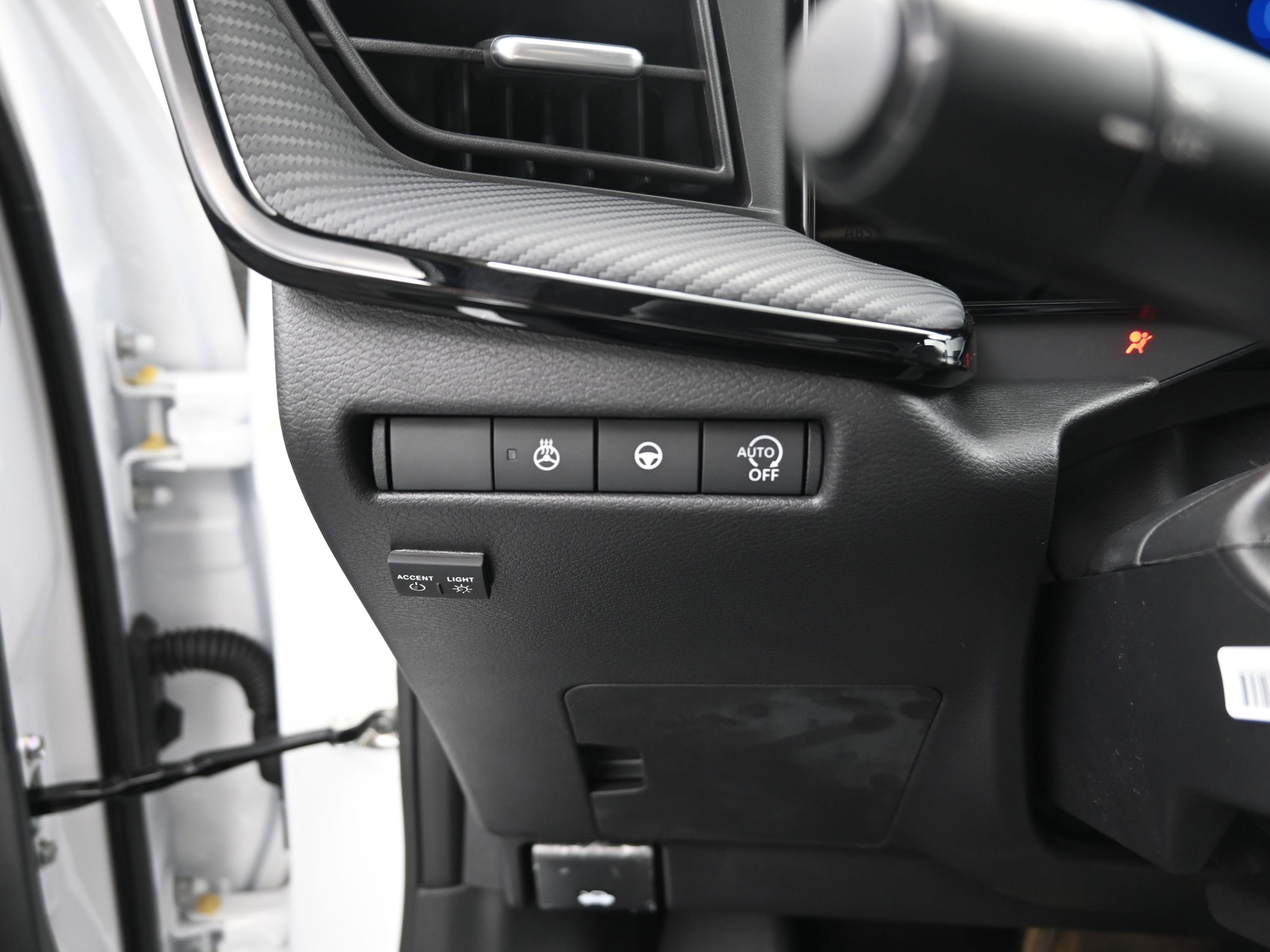 2026 Nissan KICKS SR PREMIUM