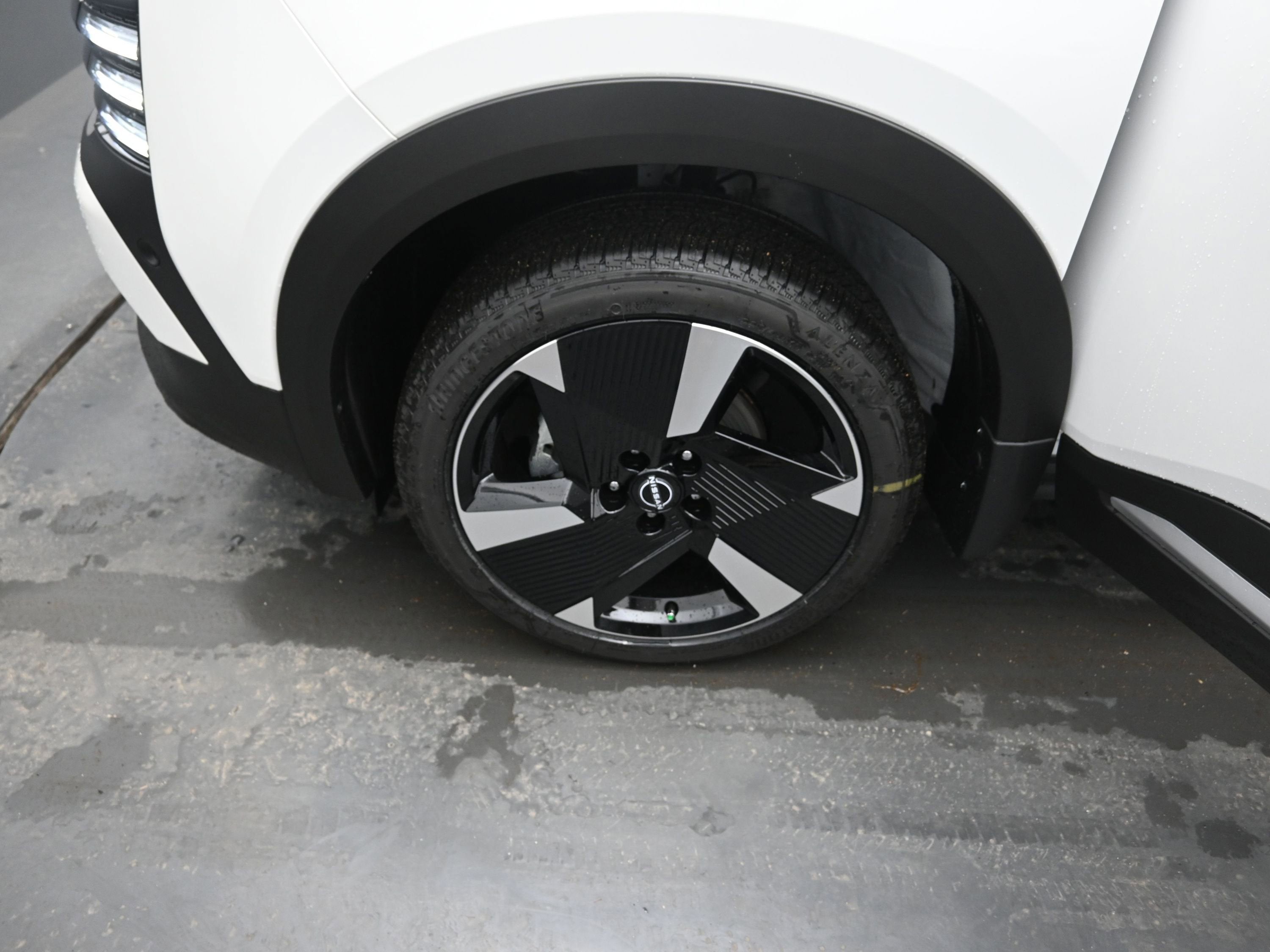 2026 Nissan KICKS SR PREMIUM