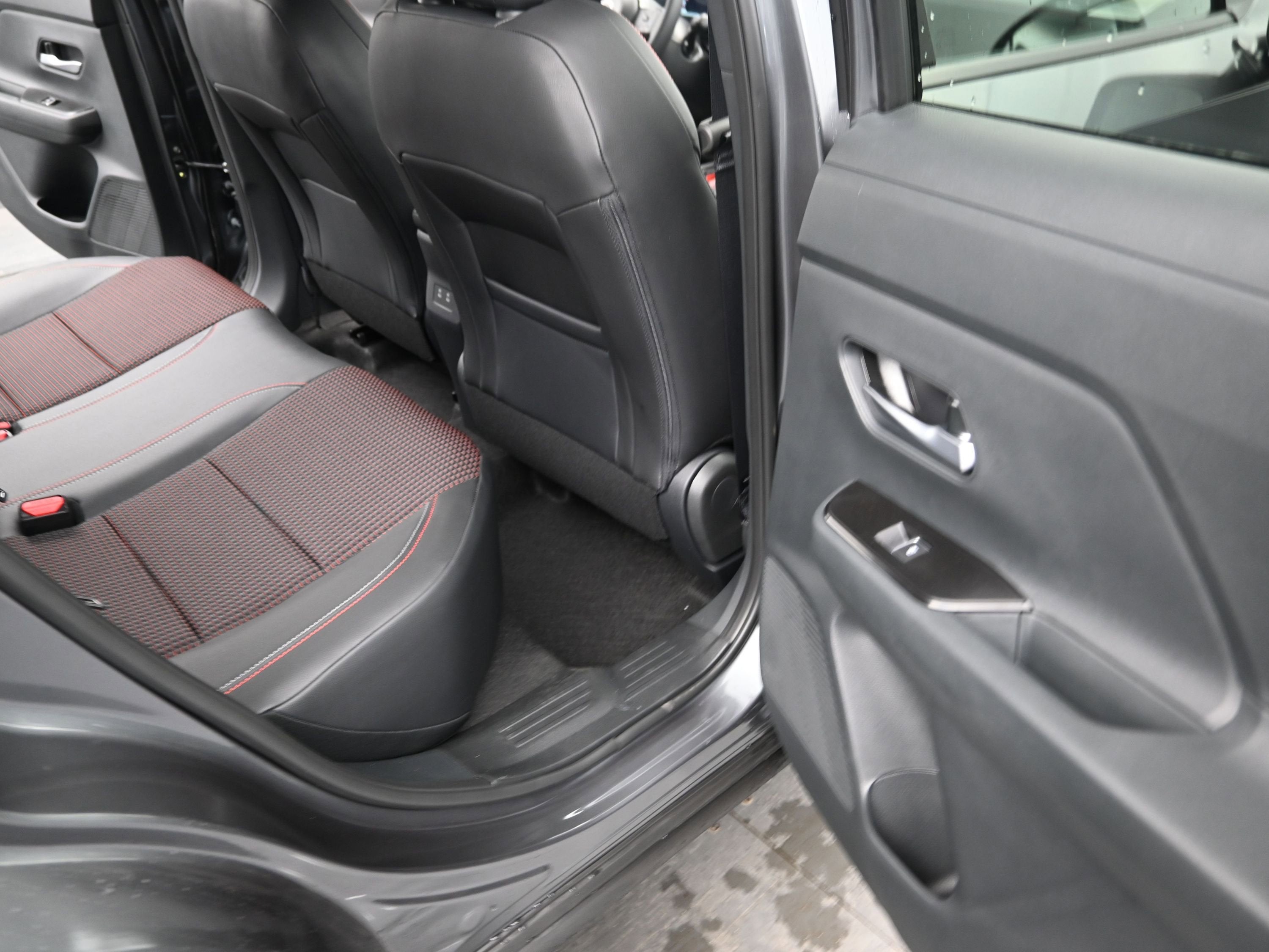 2026 Nissan KICKS SR PREMIUM