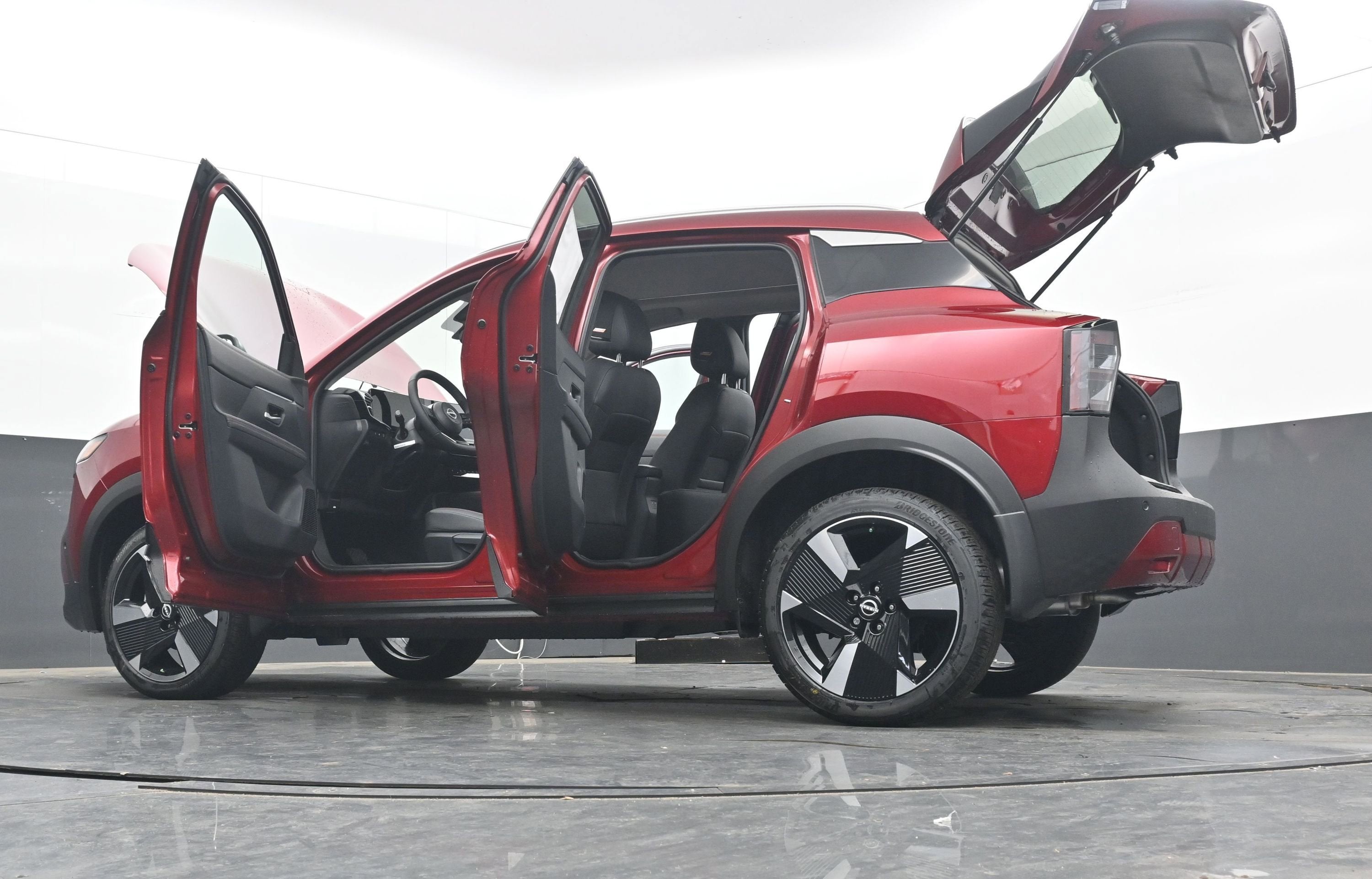 2026 Nissan KICKS SR PREMIUM