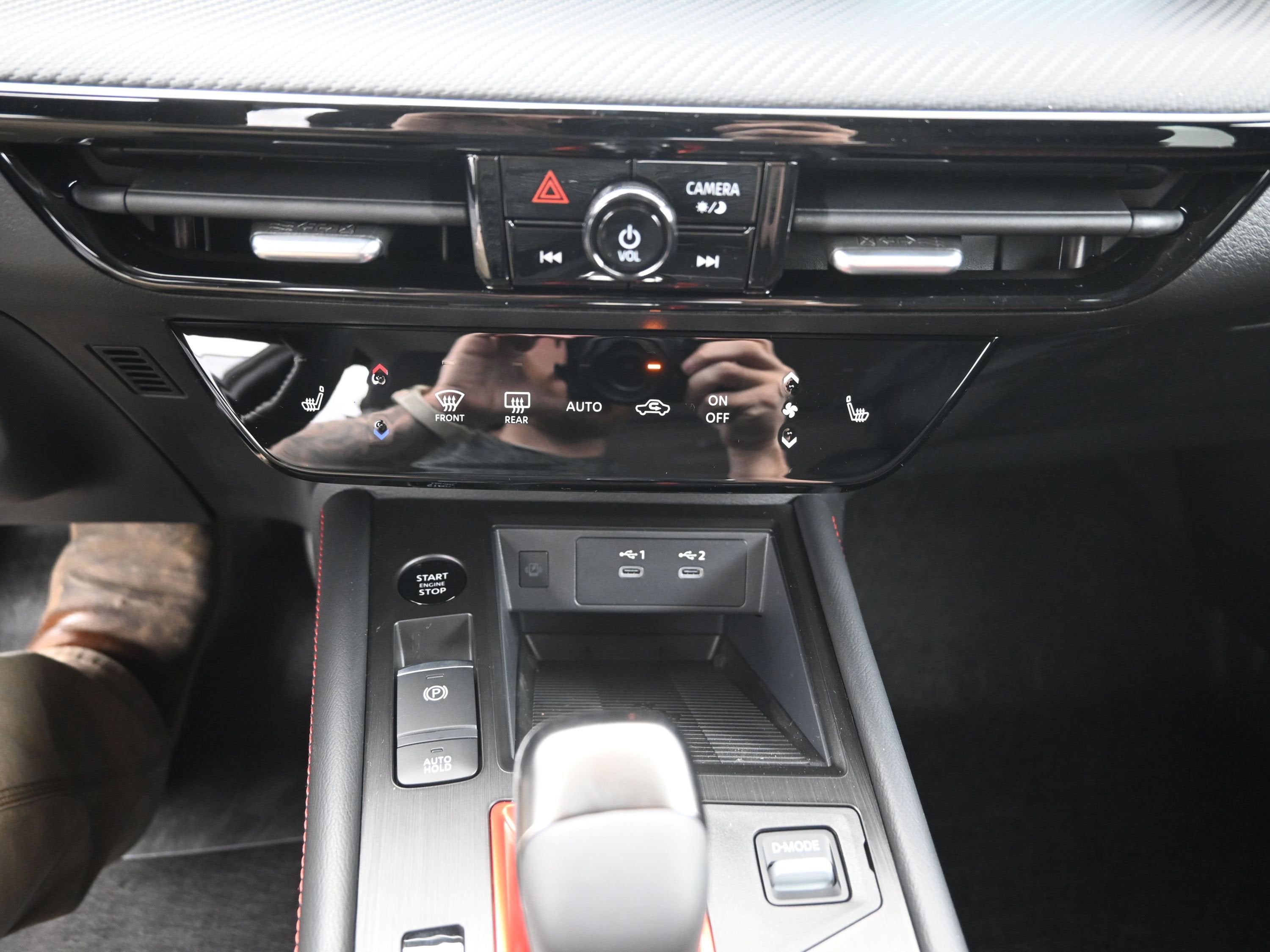 2026 Nissan KICKS SR PREMIUM