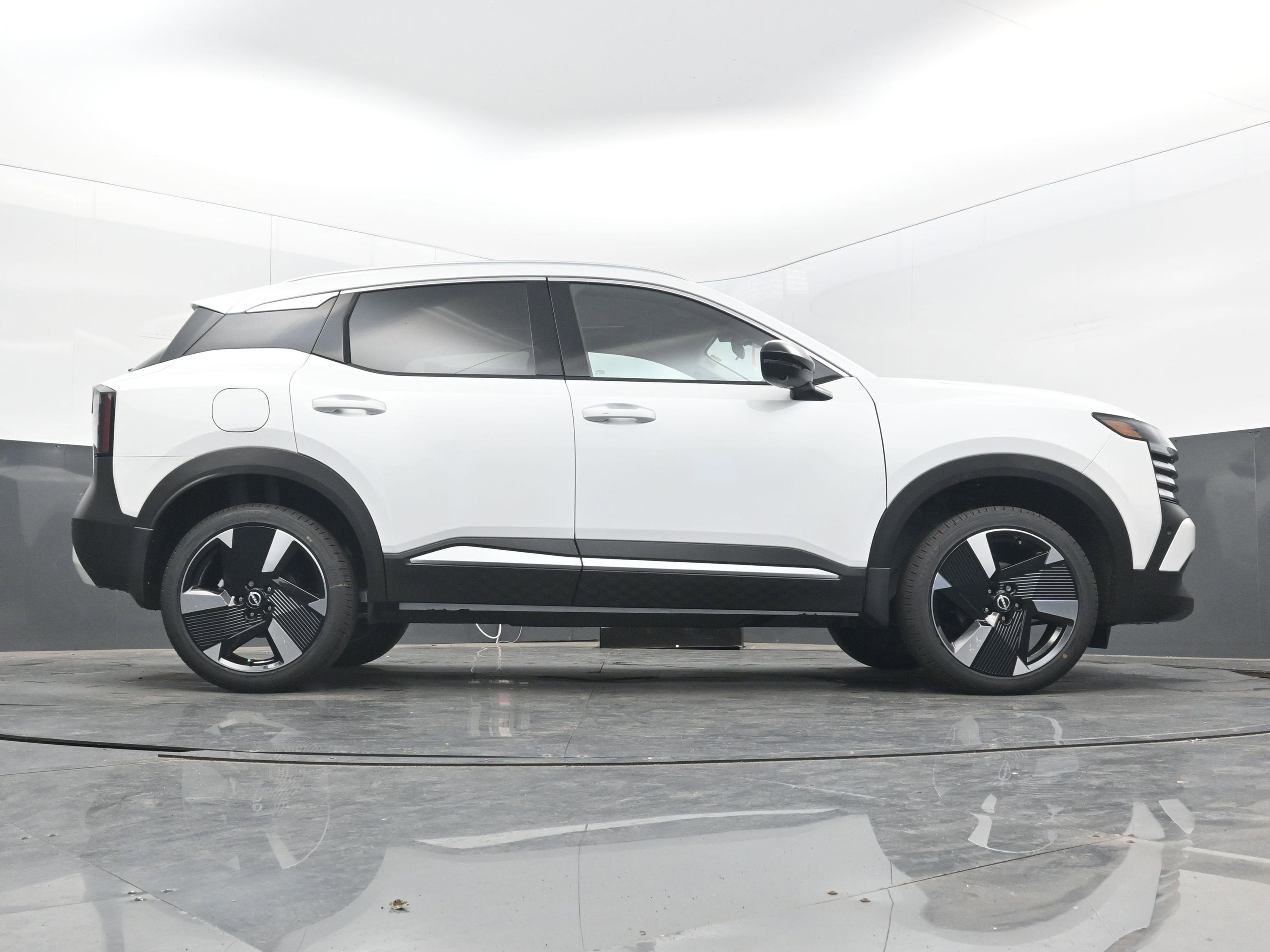 2026 Nissan KICKS SR PREMIUM