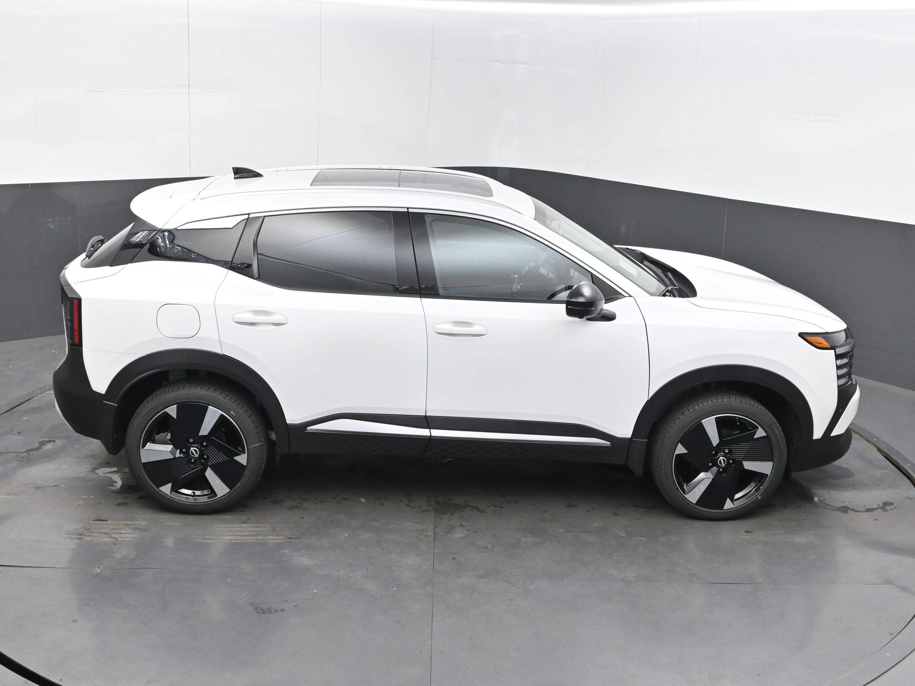 2026 Nissan KICKS SR PREMIUM