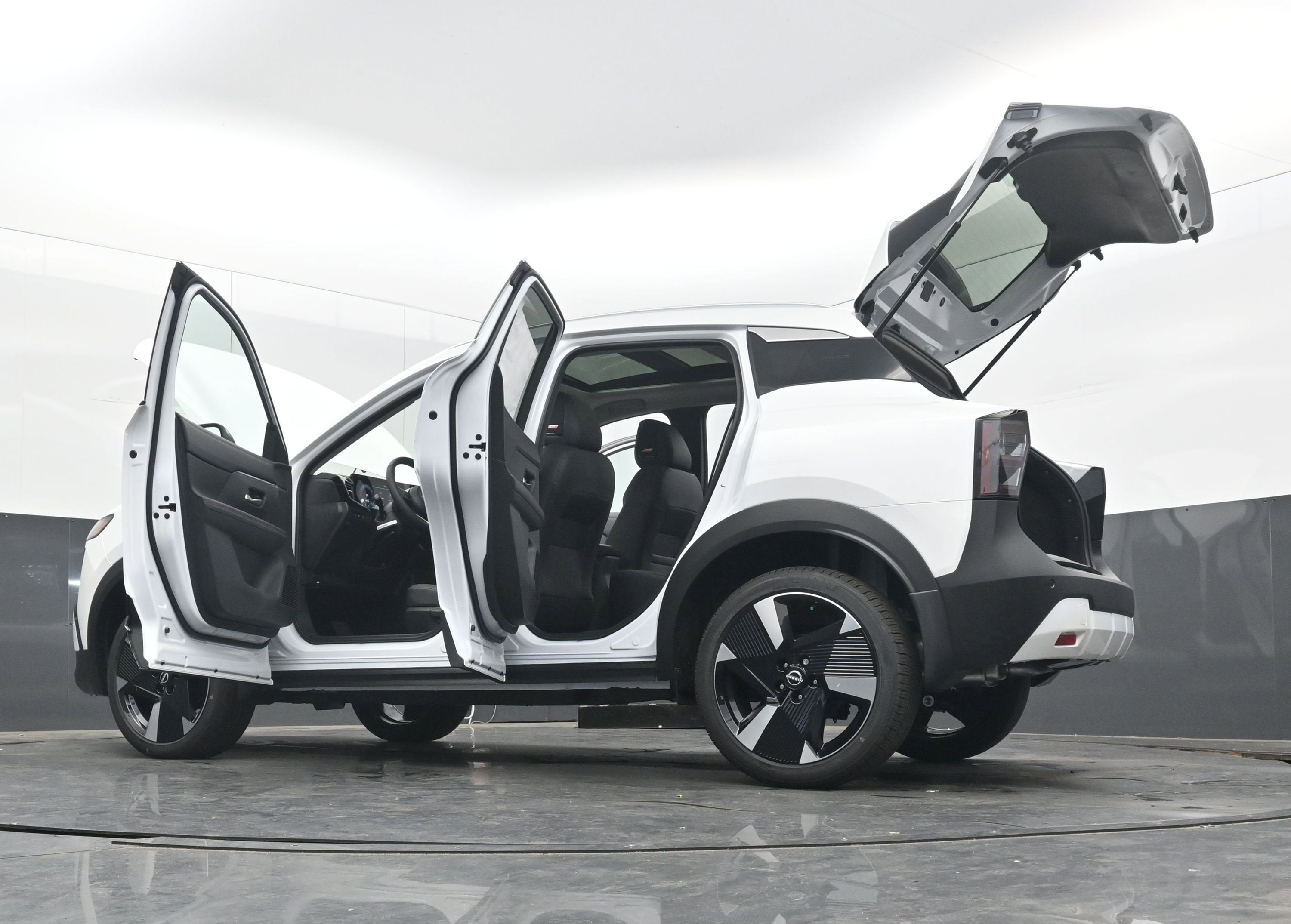 2026 Nissan KICKS SR PREMIUM