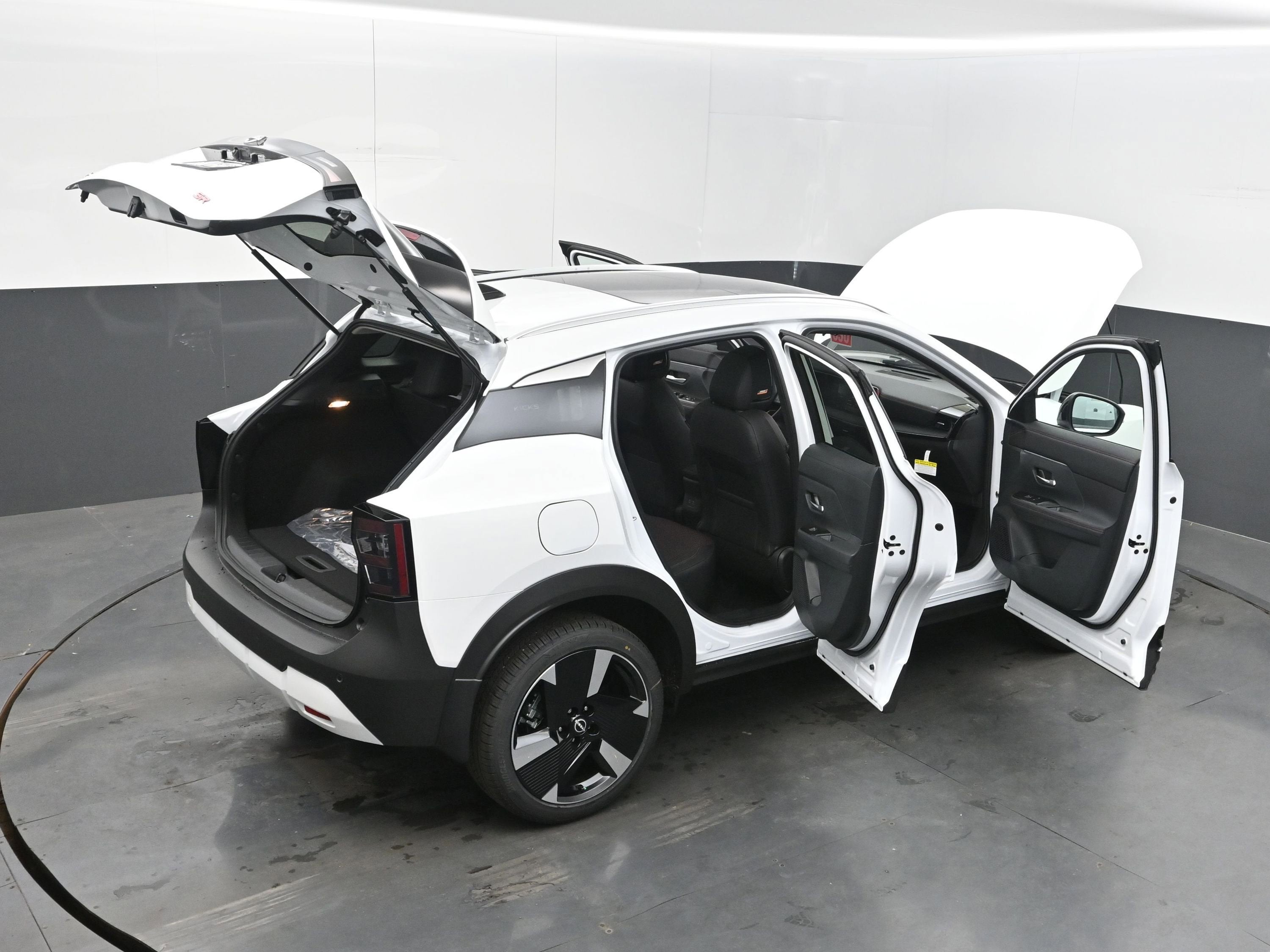 2026 Nissan KICKS SR PREMIUM