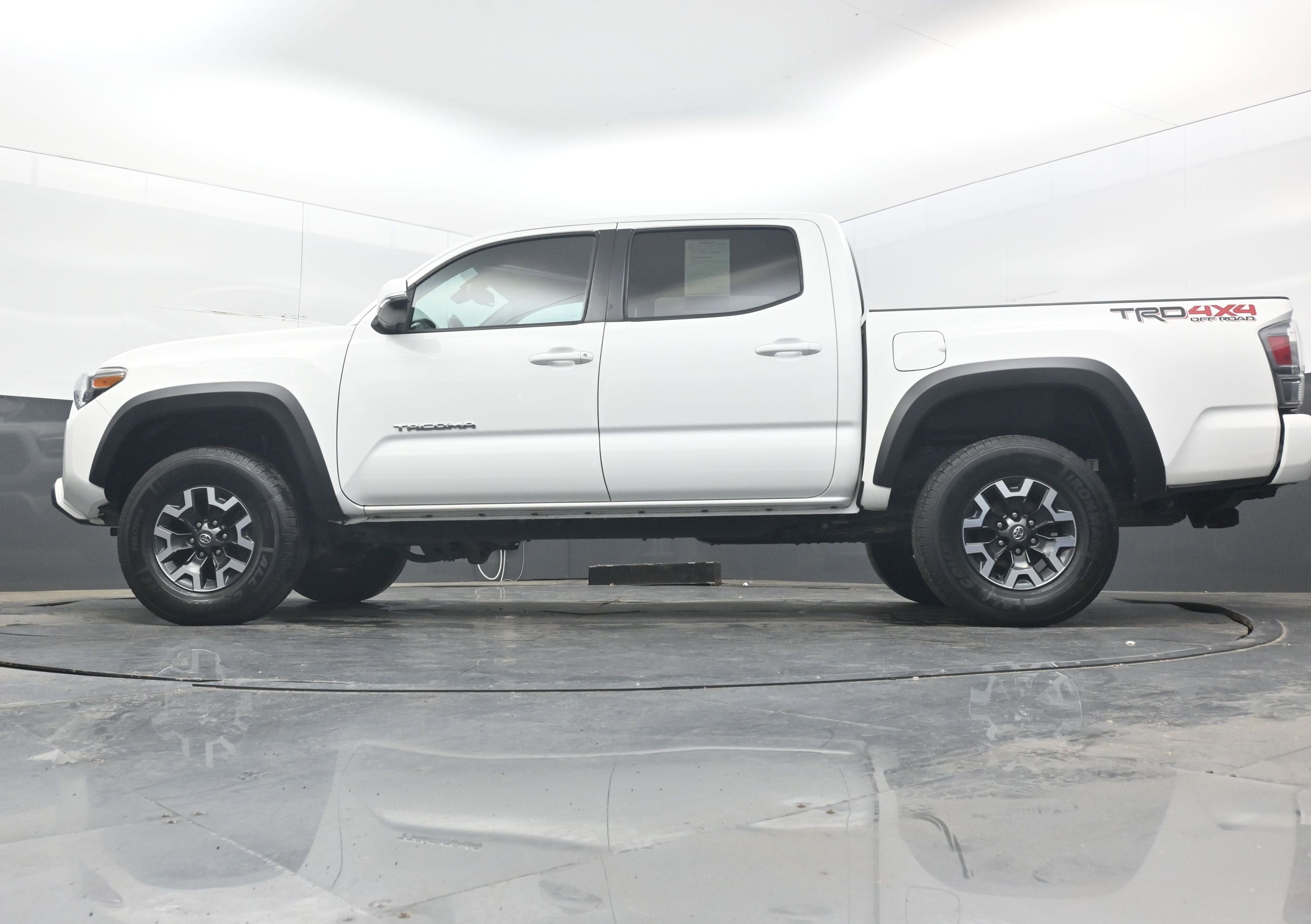2022 Toyota Tacoma 4WD TRD Off-Road