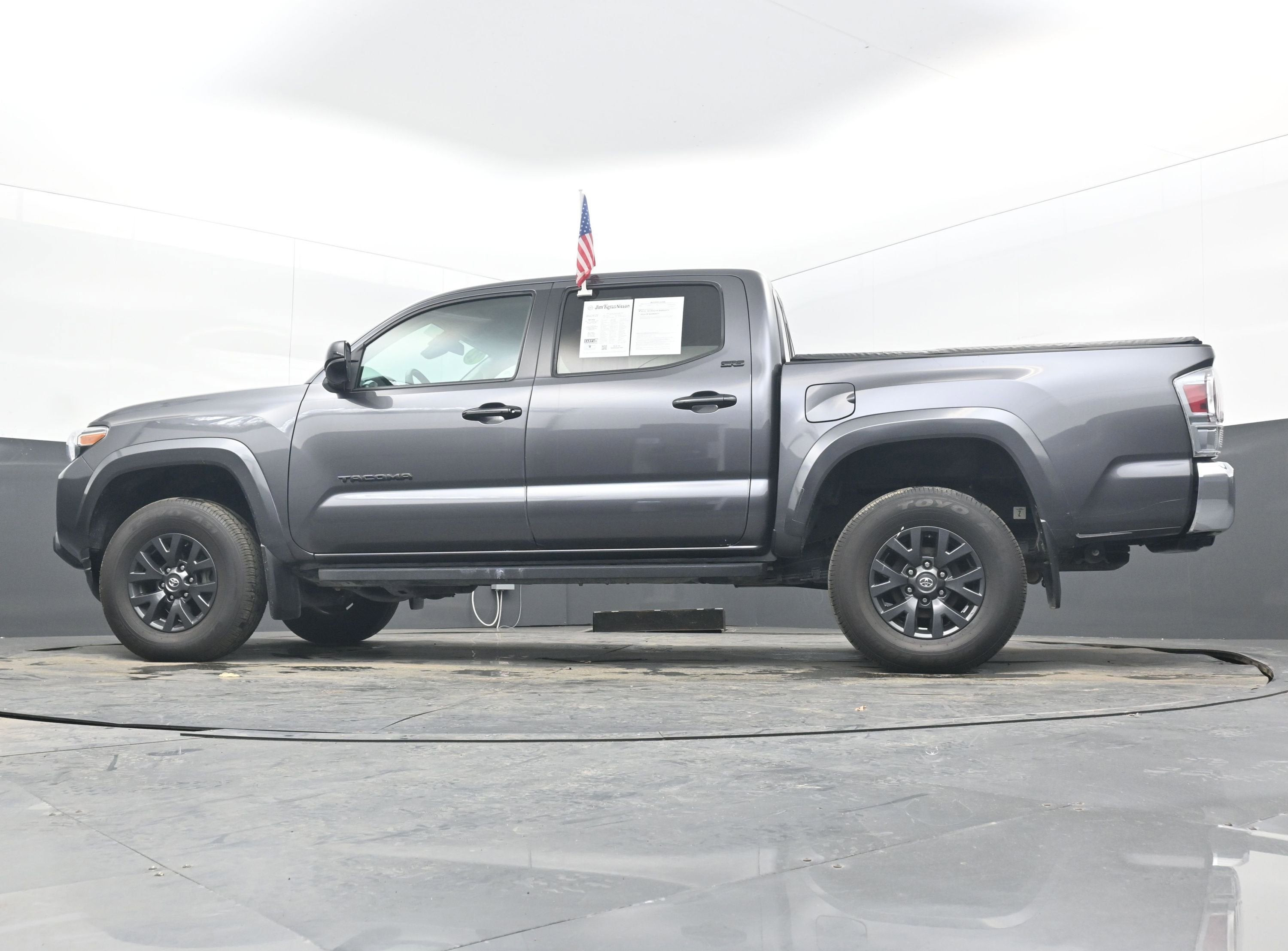 2022 Toyota Tacoma 2WD SR5