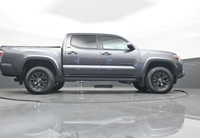 2022 Toyota Tacoma 2WD SR5
