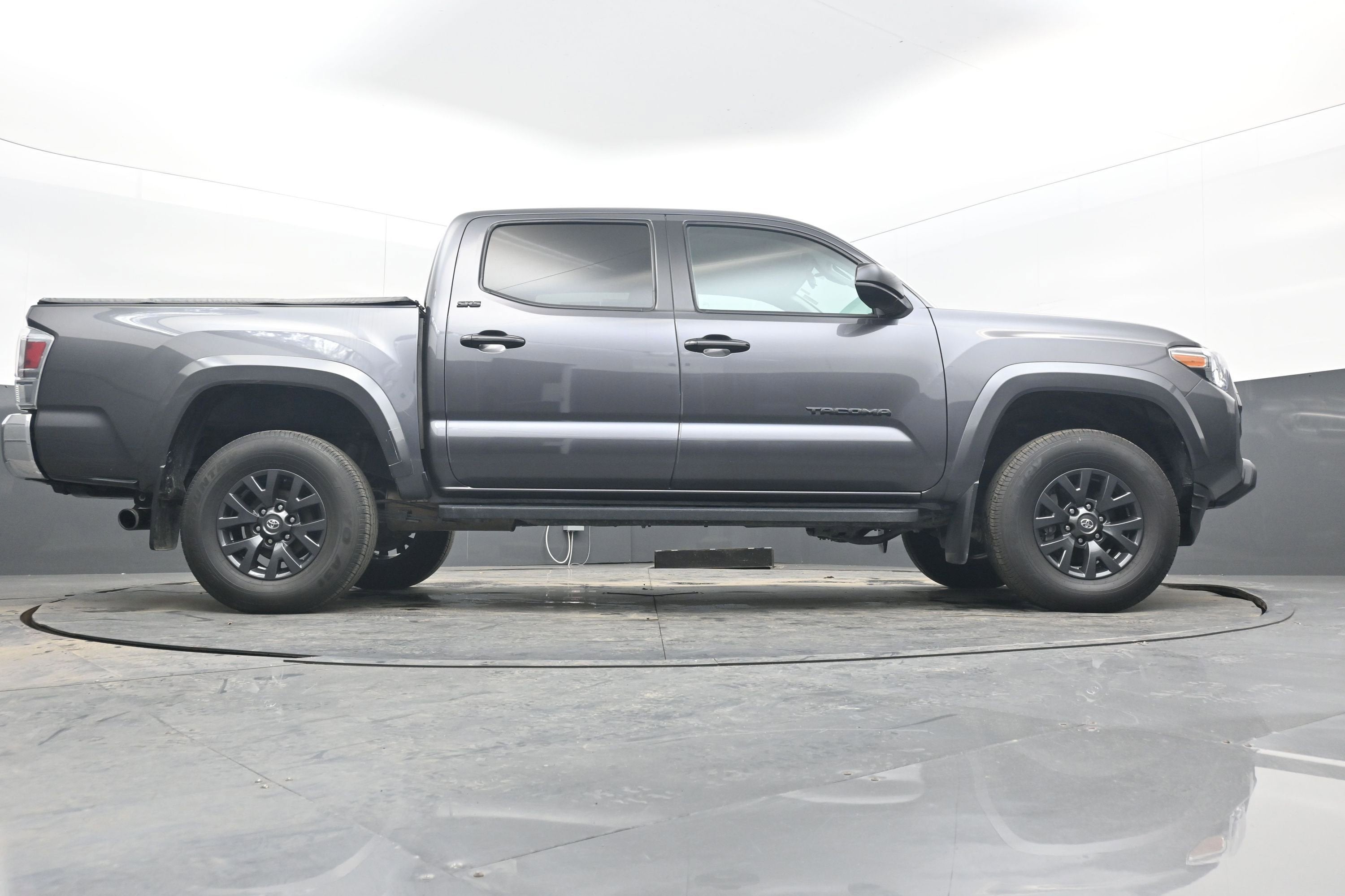 2022 Toyota Tacoma 2WD SR5
