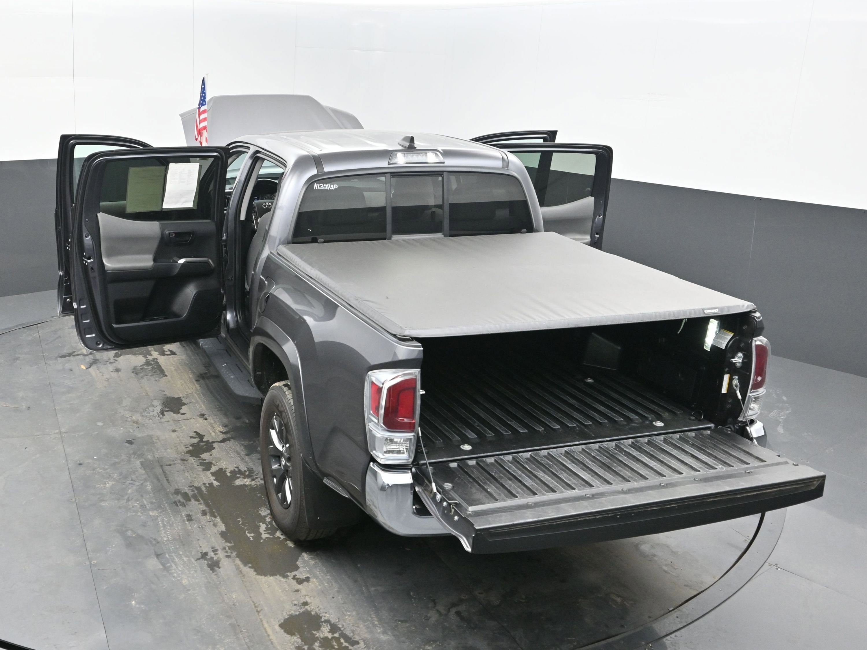 2022 Toyota Tacoma 2WD SR5