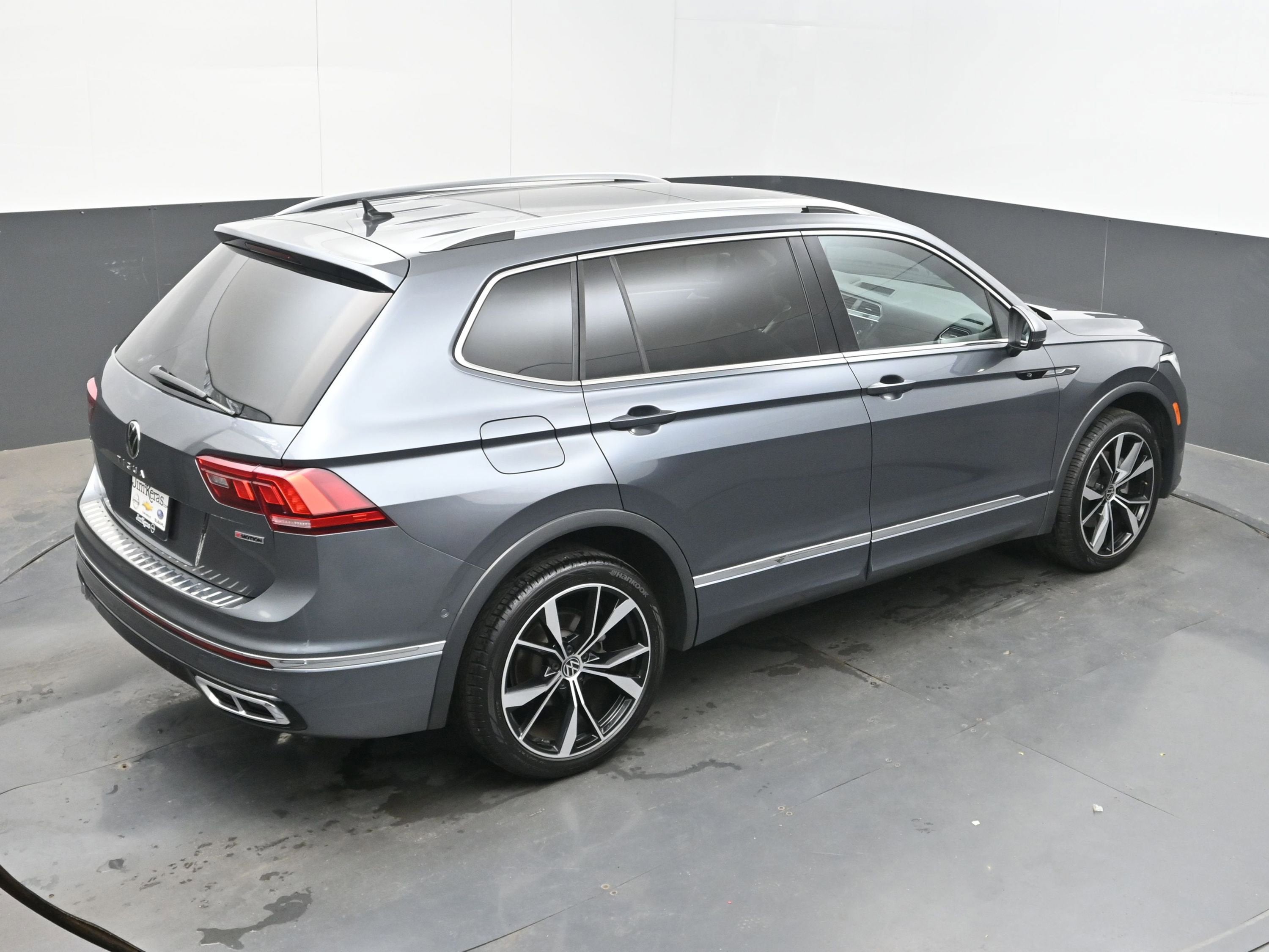 2022 Volkswagen Tiguan SEL R-Line