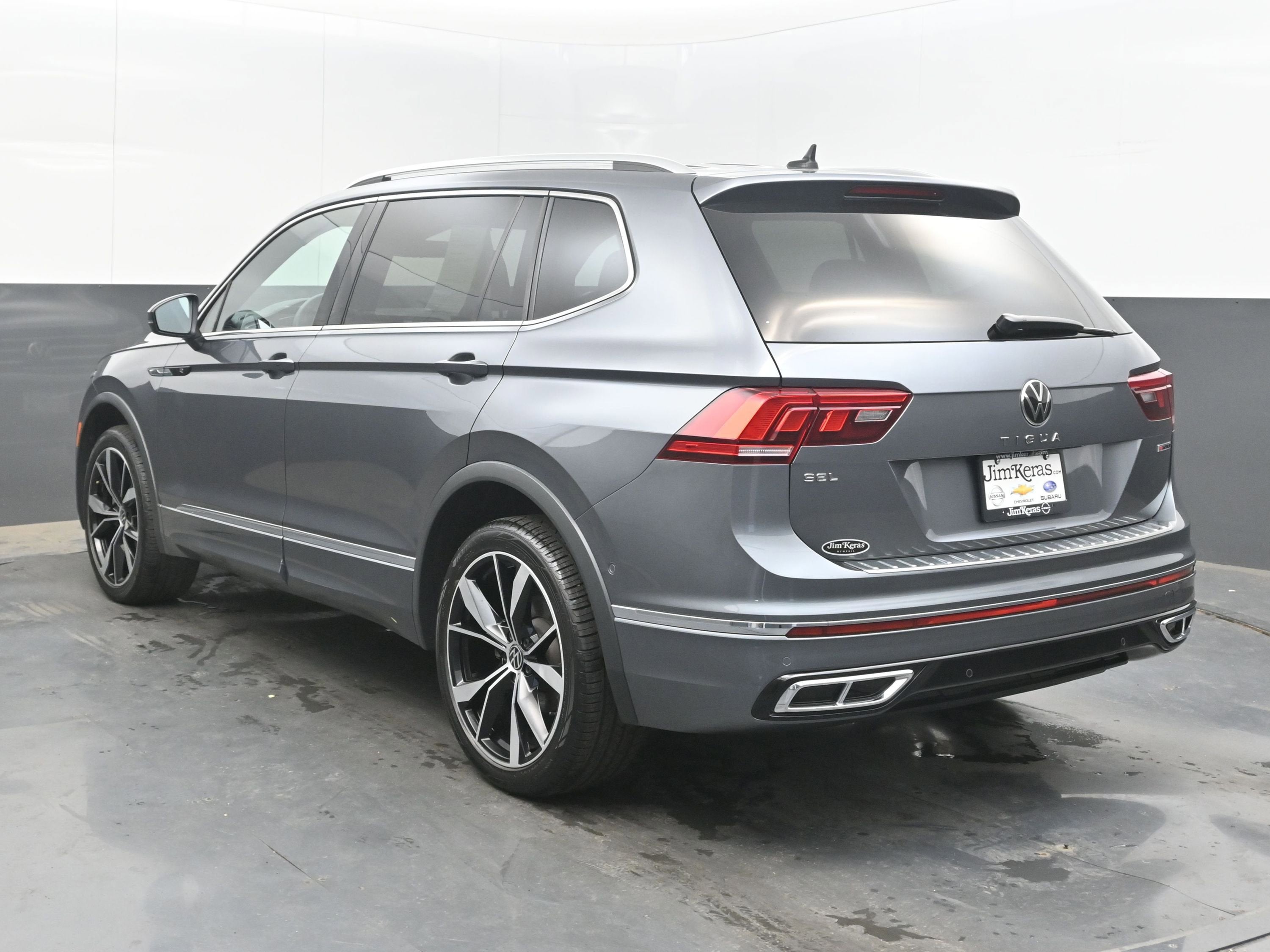 2022 Volkswagen Tiguan SEL R-Line