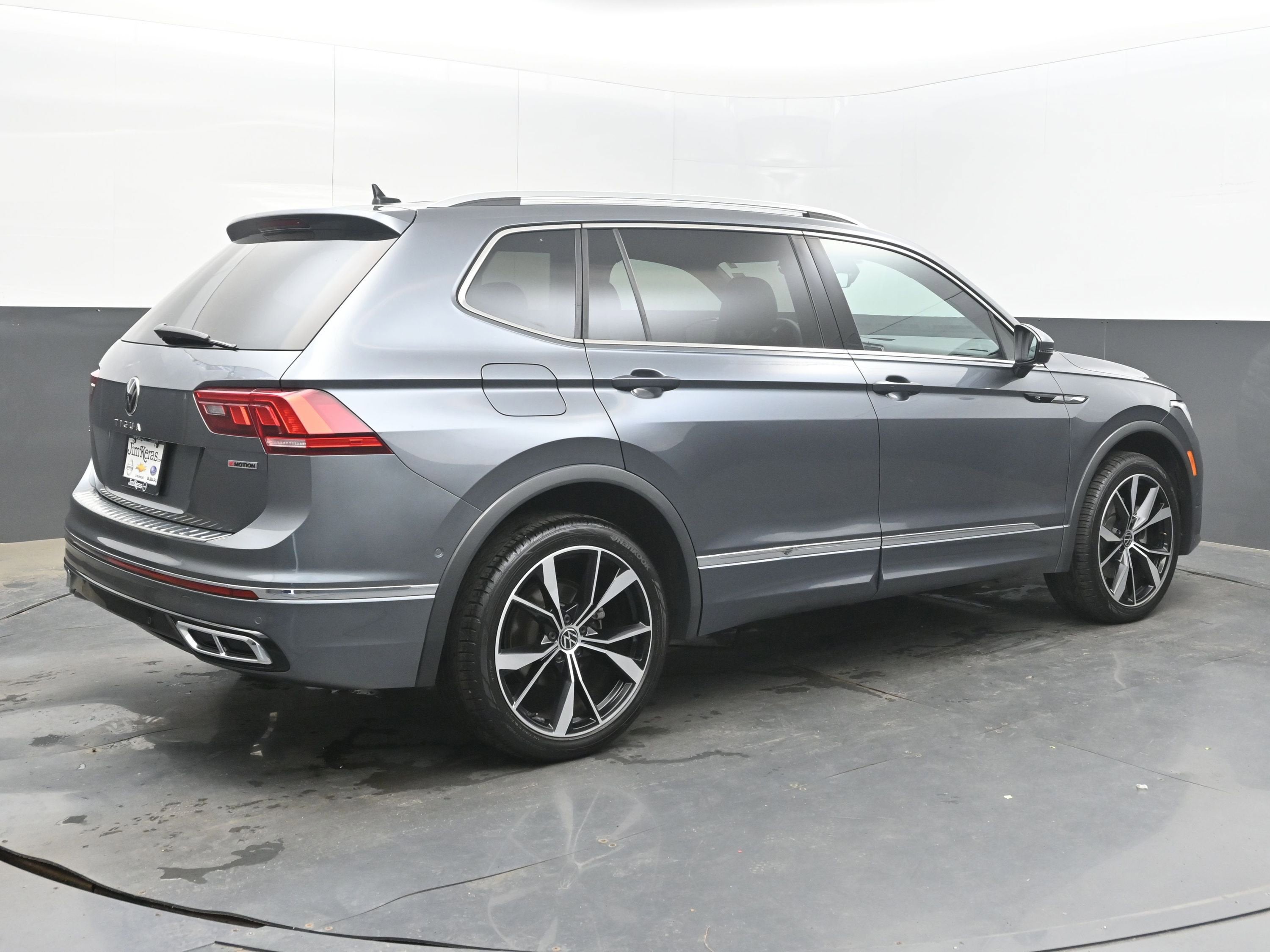 2022 Volkswagen Tiguan SEL R-Line