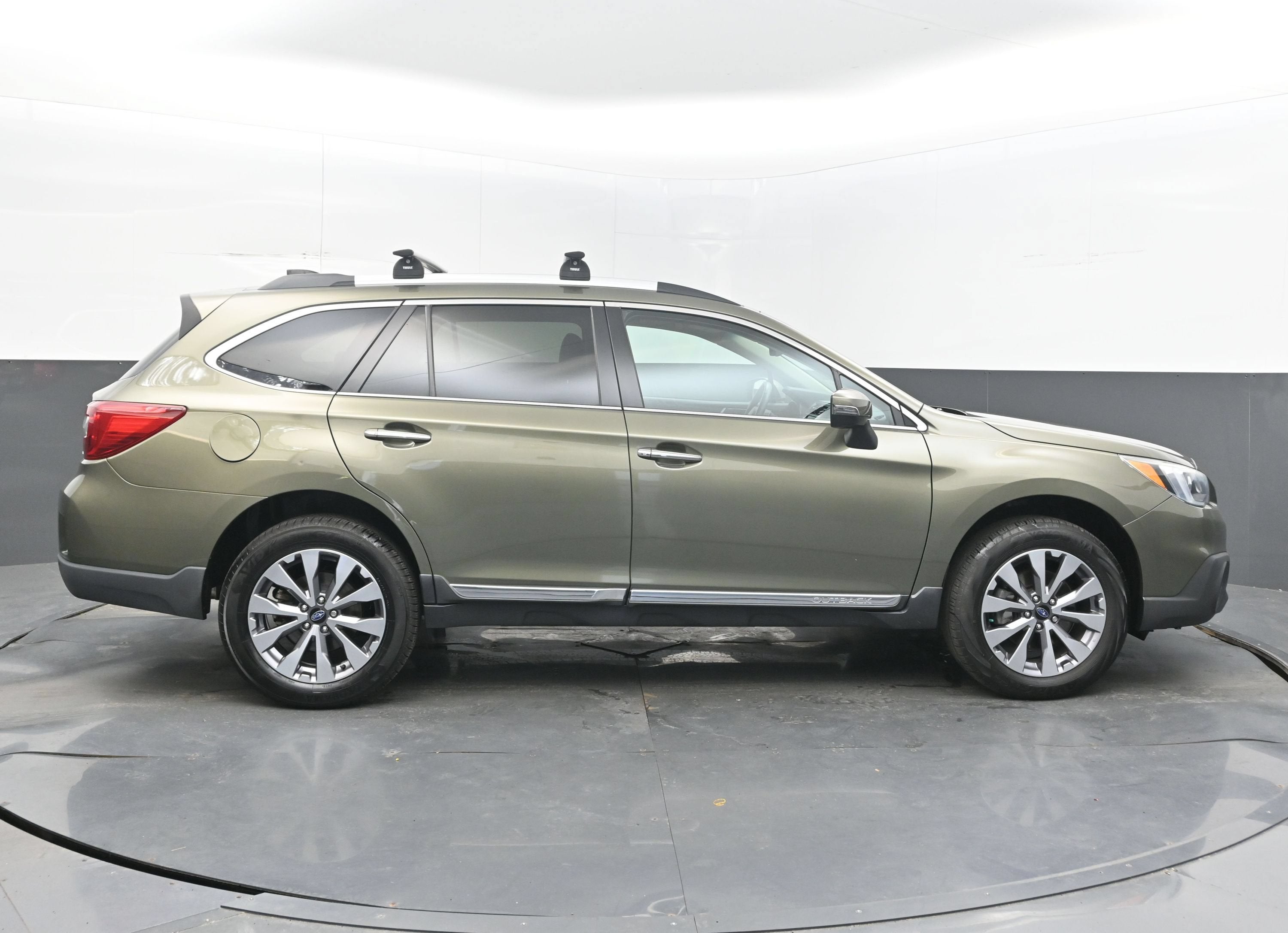 2017 Subaru Outback Touring
