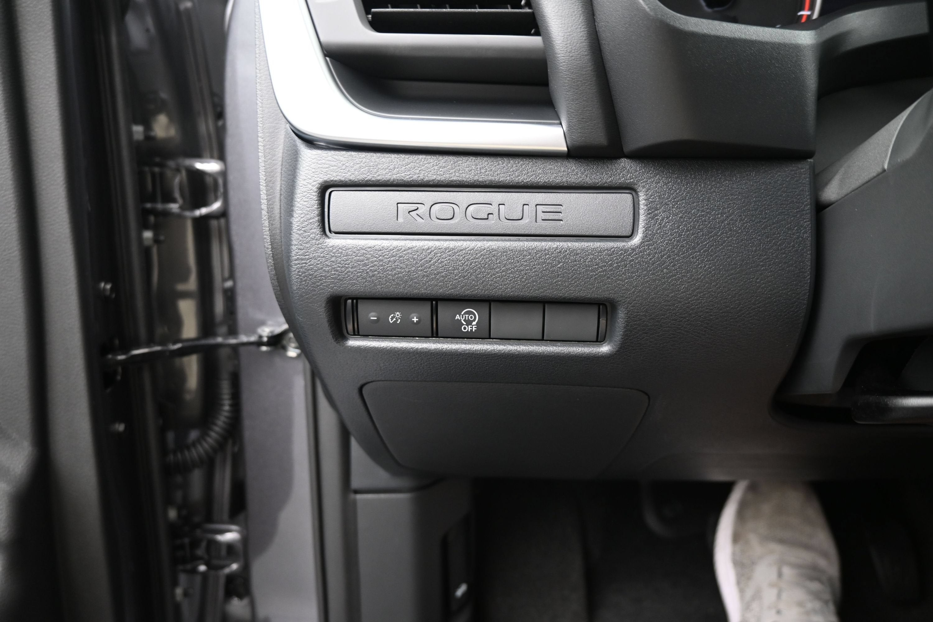 2026 Nissan ROGUE S
