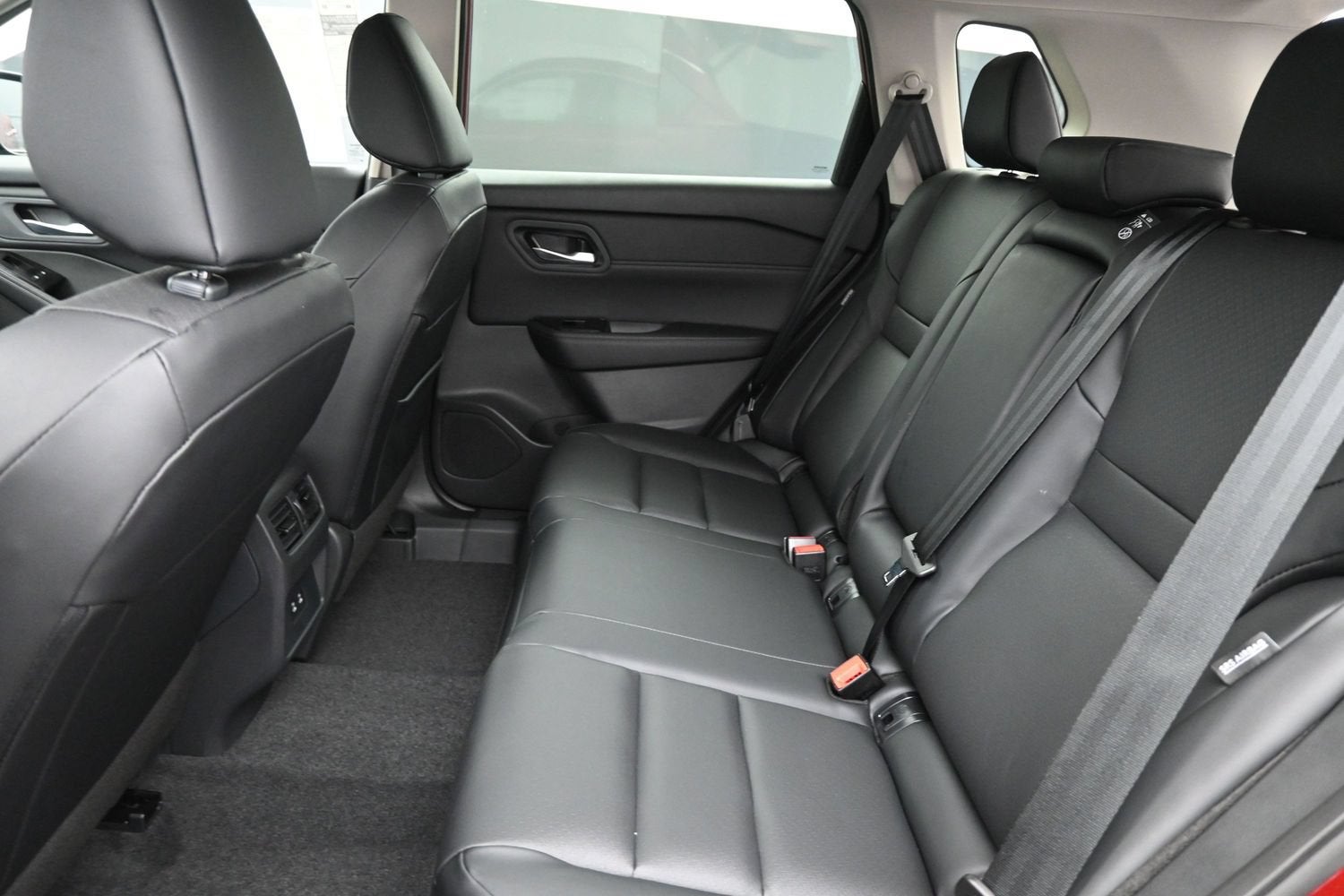 2027 Nissan ROGUE Base