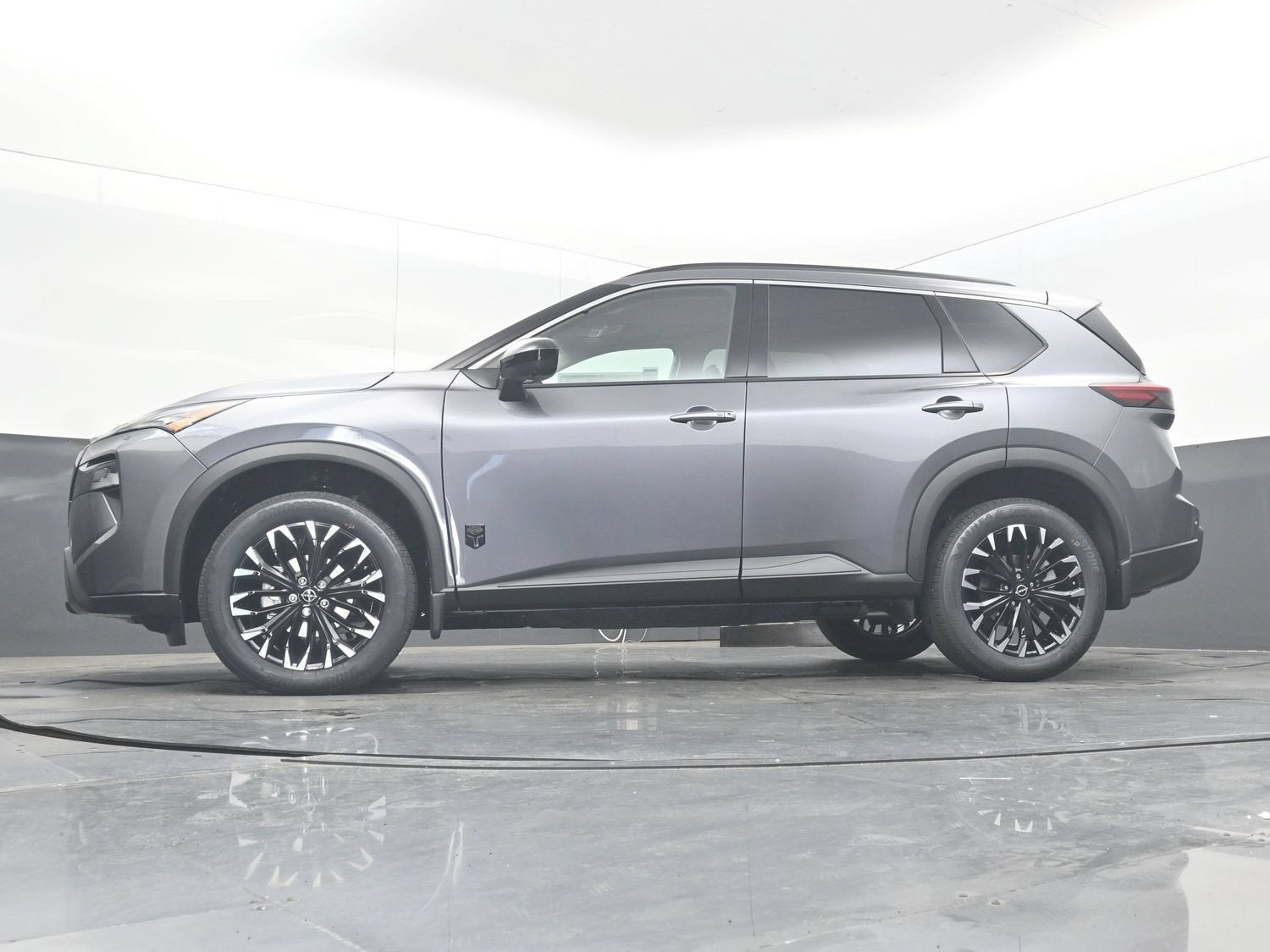 2027 Nissan ROGUE Dark Armor