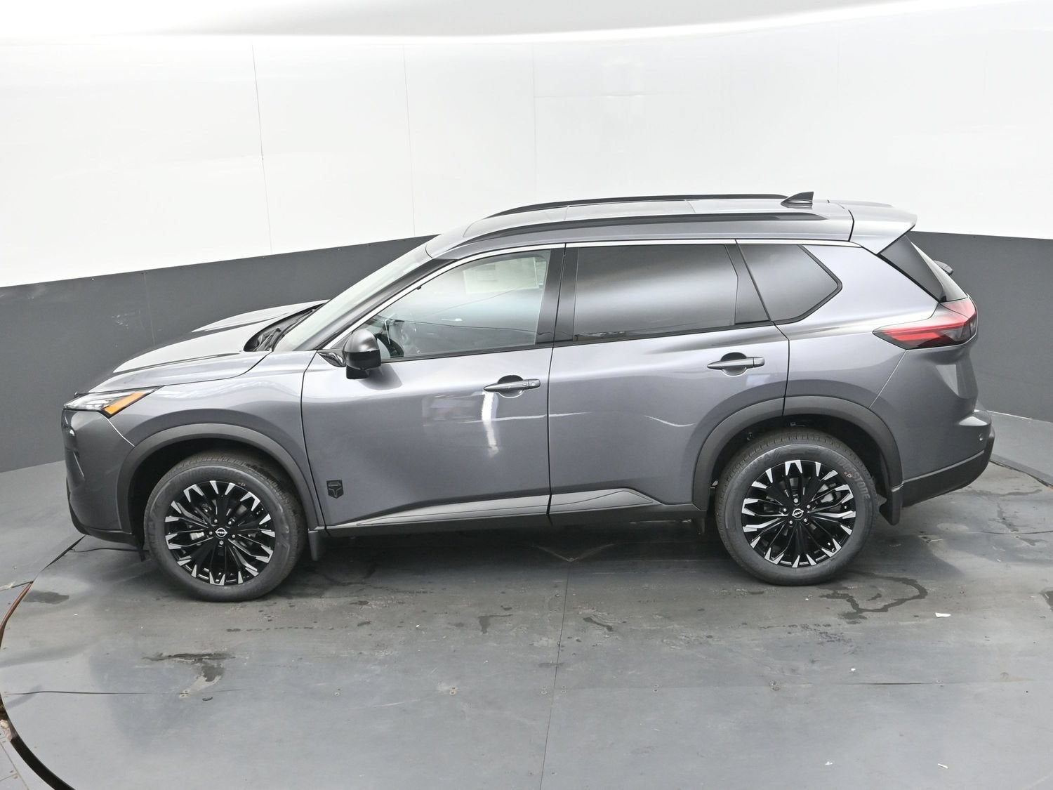 2027 Nissan ROGUE Dark Armor