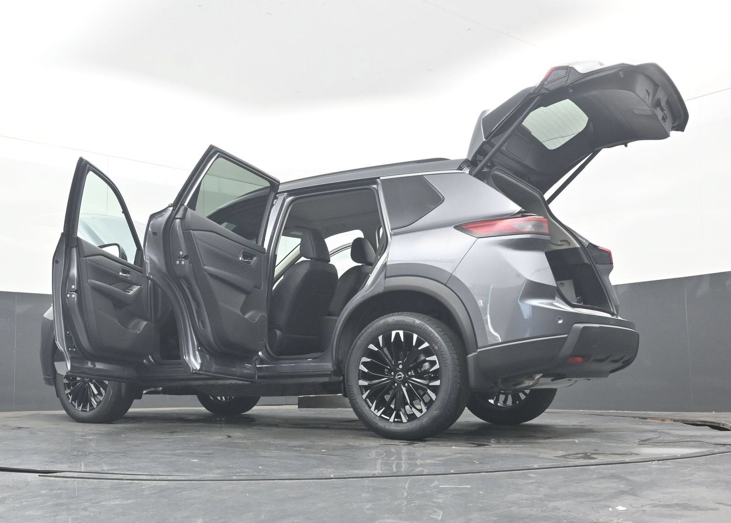 2027 Nissan ROGUE Dark Armor