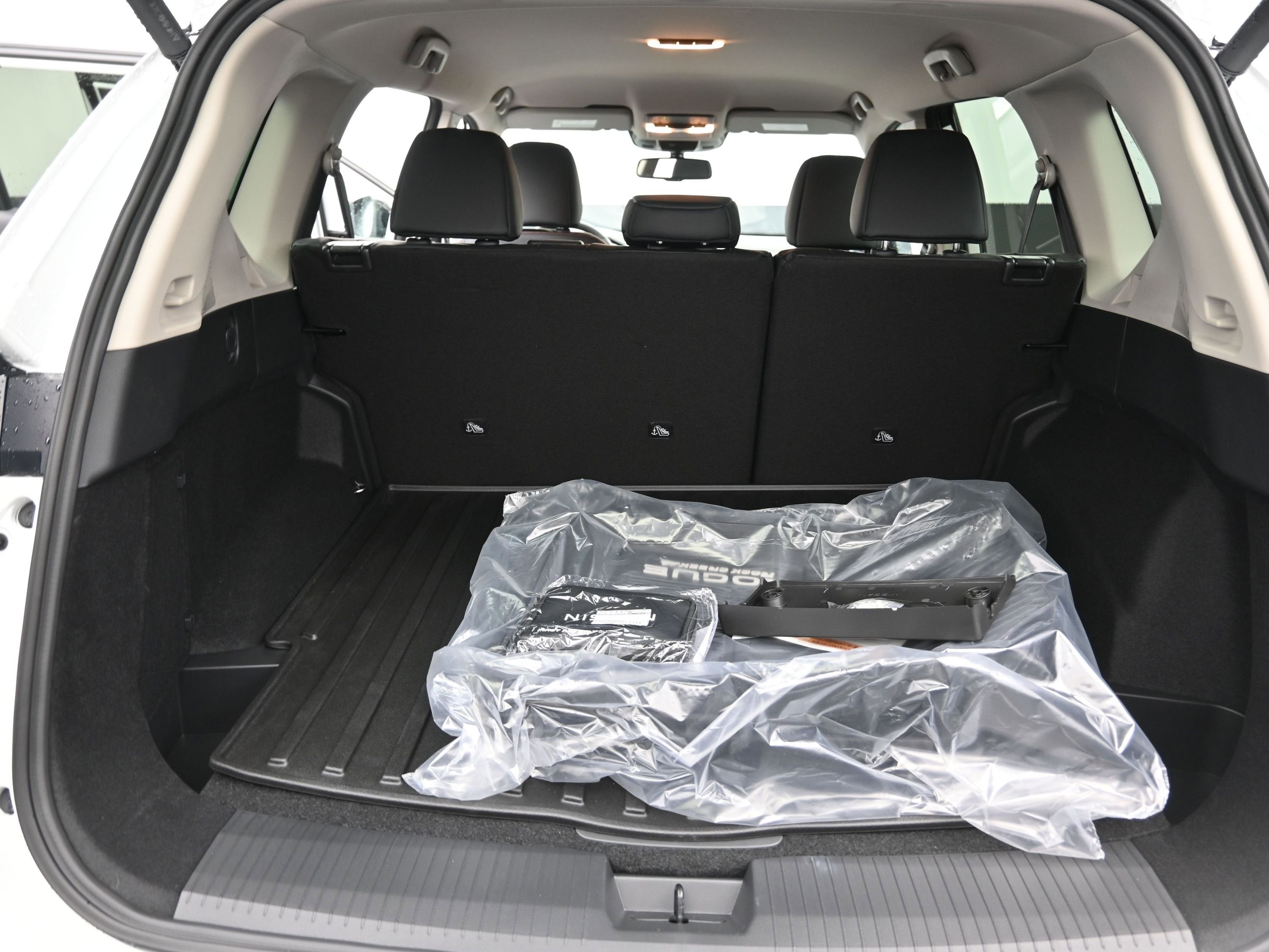 2026 Nissan ROGUE Rock Creek PREMIUM