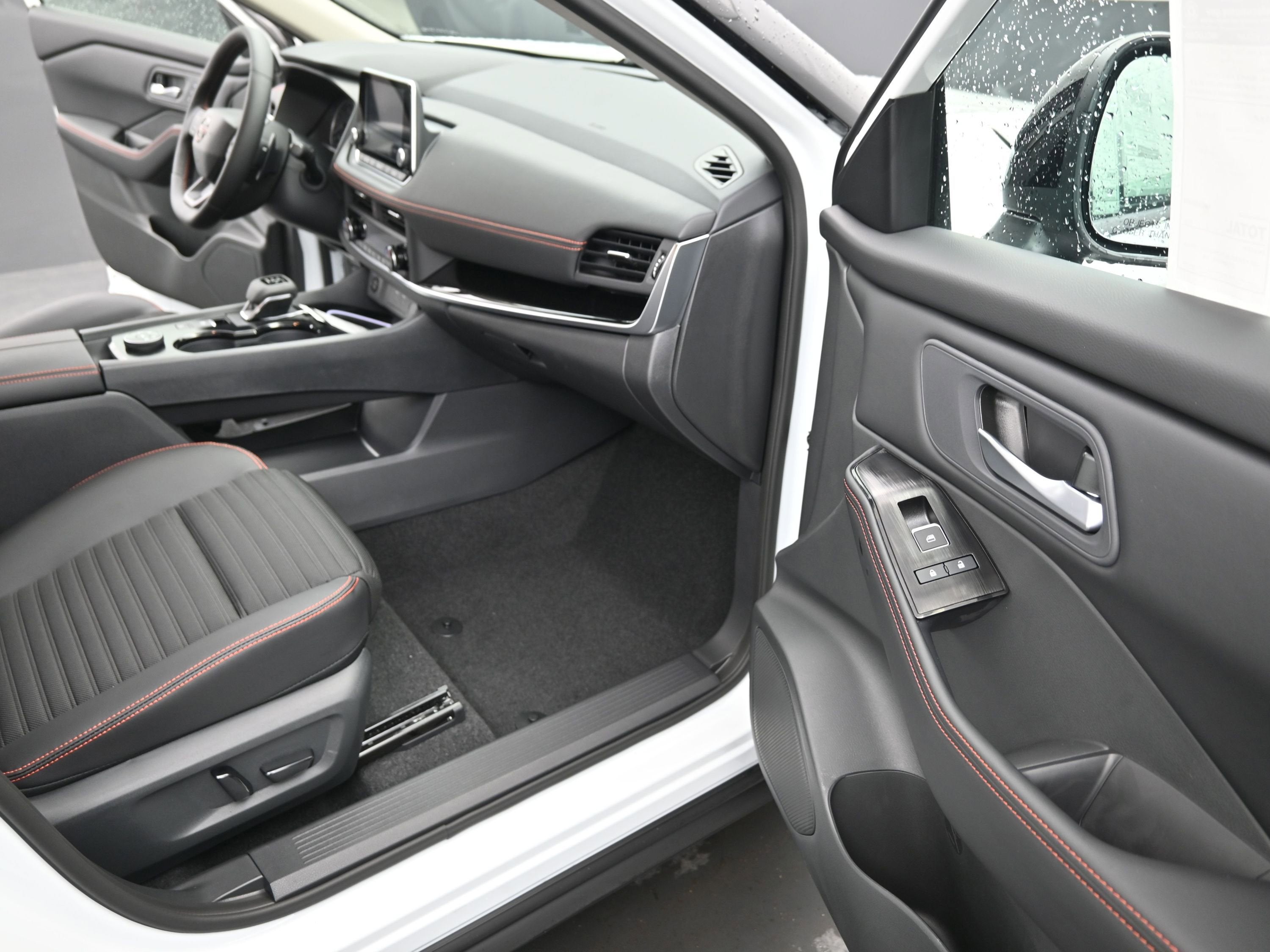 2026 Nissan ROGUE Rock Creek PREMIUM