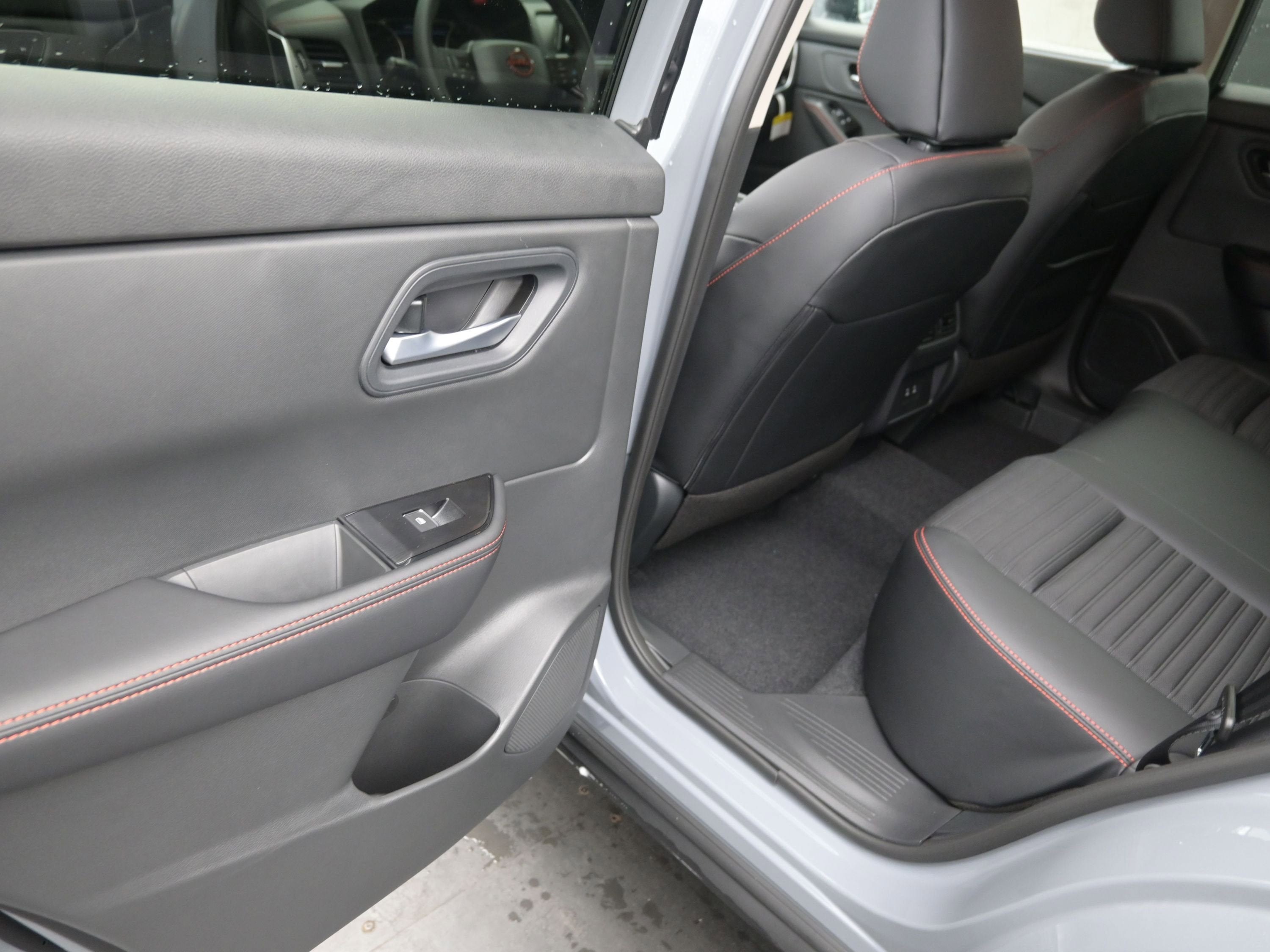 2026 Nissan ROGUE Rock Creek PREMIUM