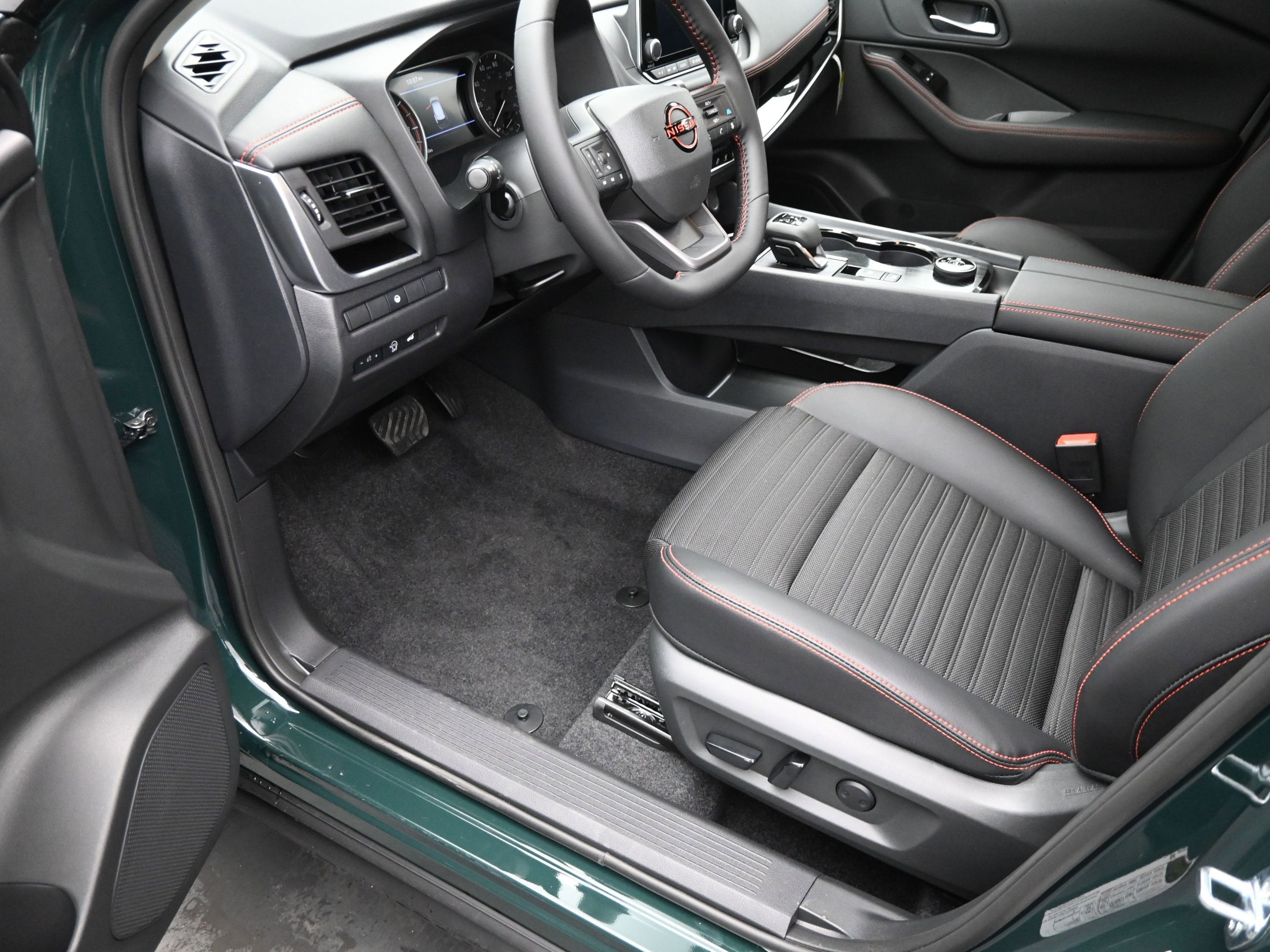 2026 Nissan ROGUE Rock Creek PREMIUM