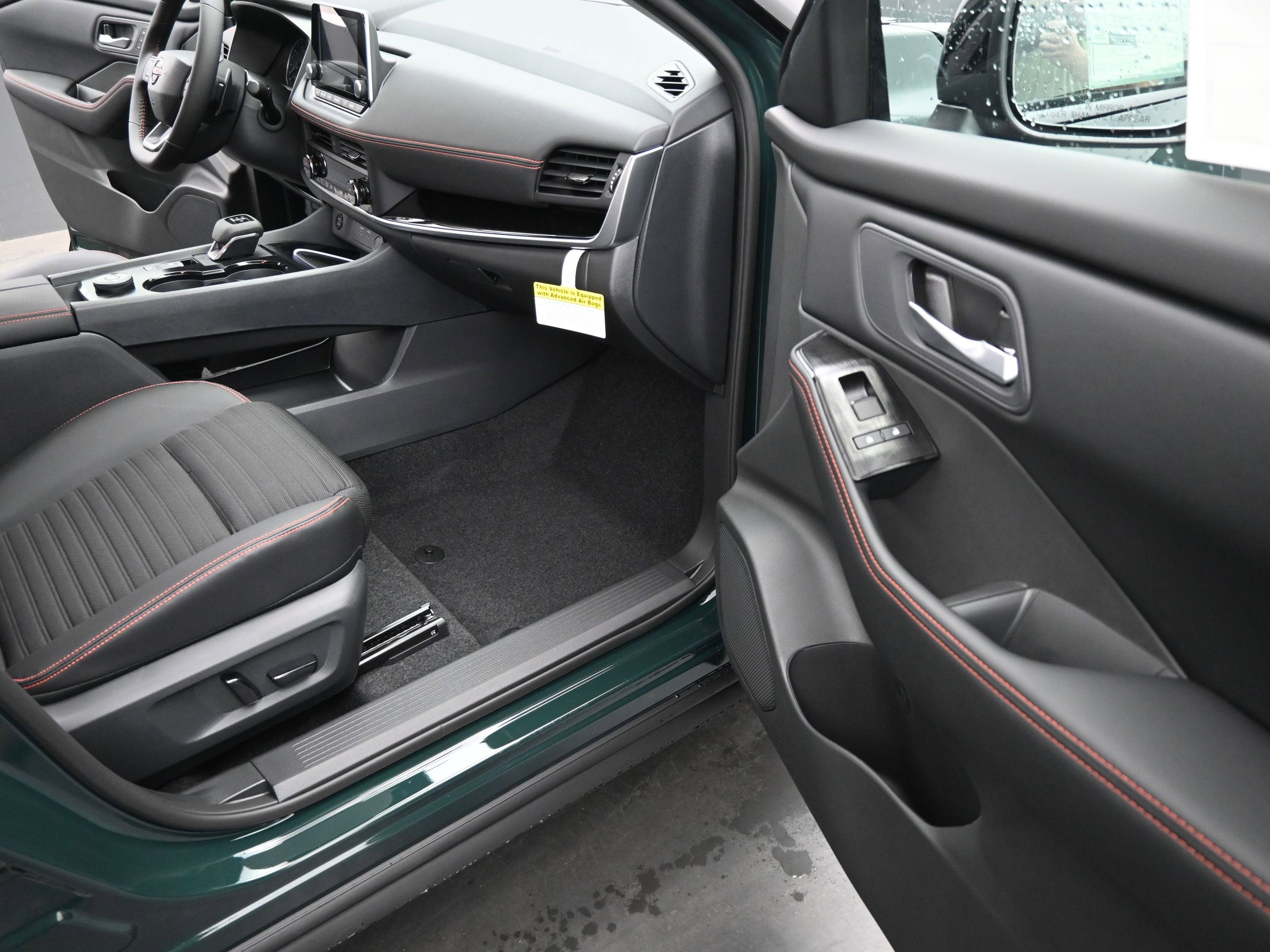 2026 Nissan ROGUE Rock Creek PREMIUM