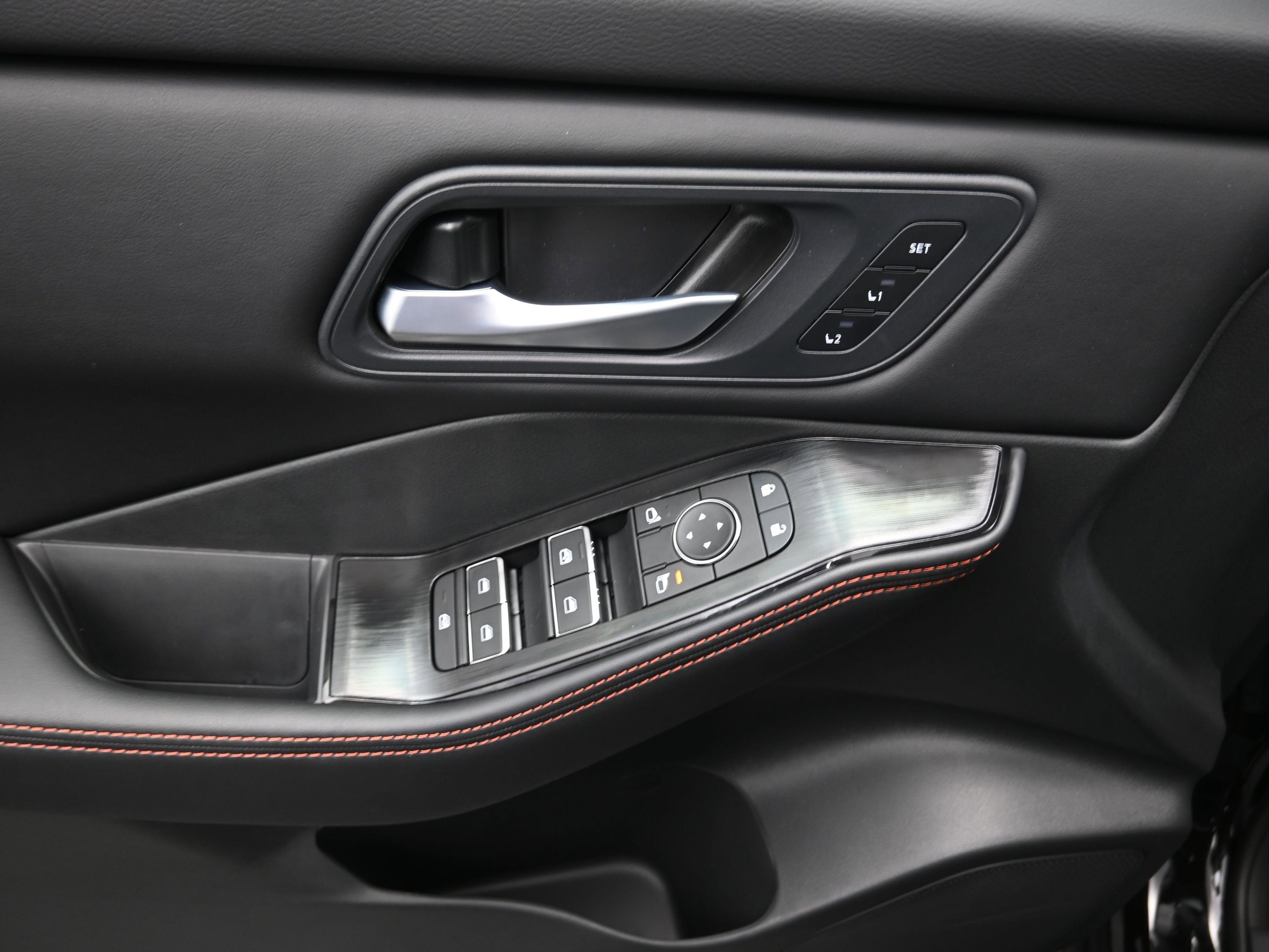 2026 Nissan ROGUE Rock Creek PREMIUM