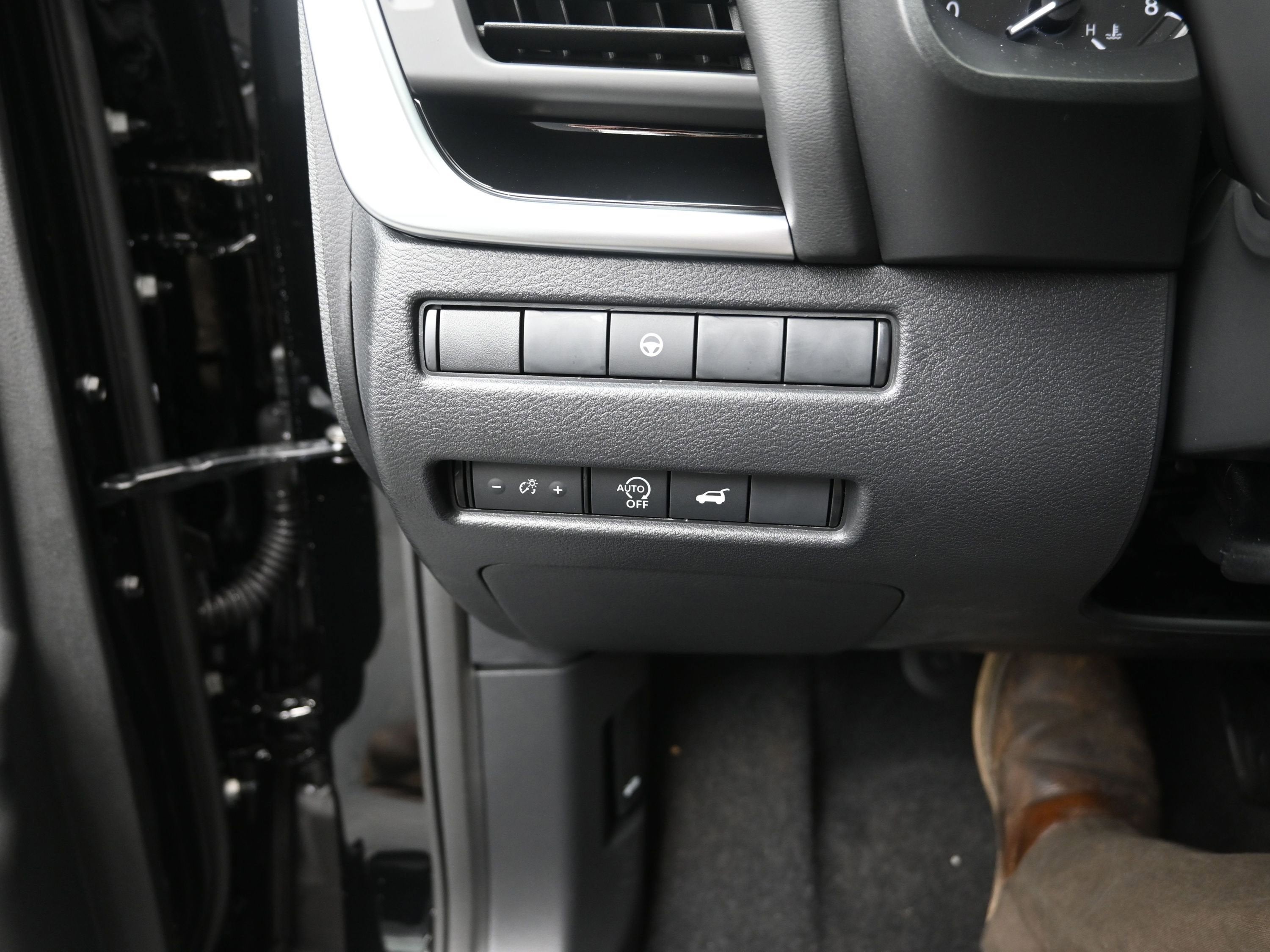 2026 Nissan ROGUE Rock Creek PREMIUM