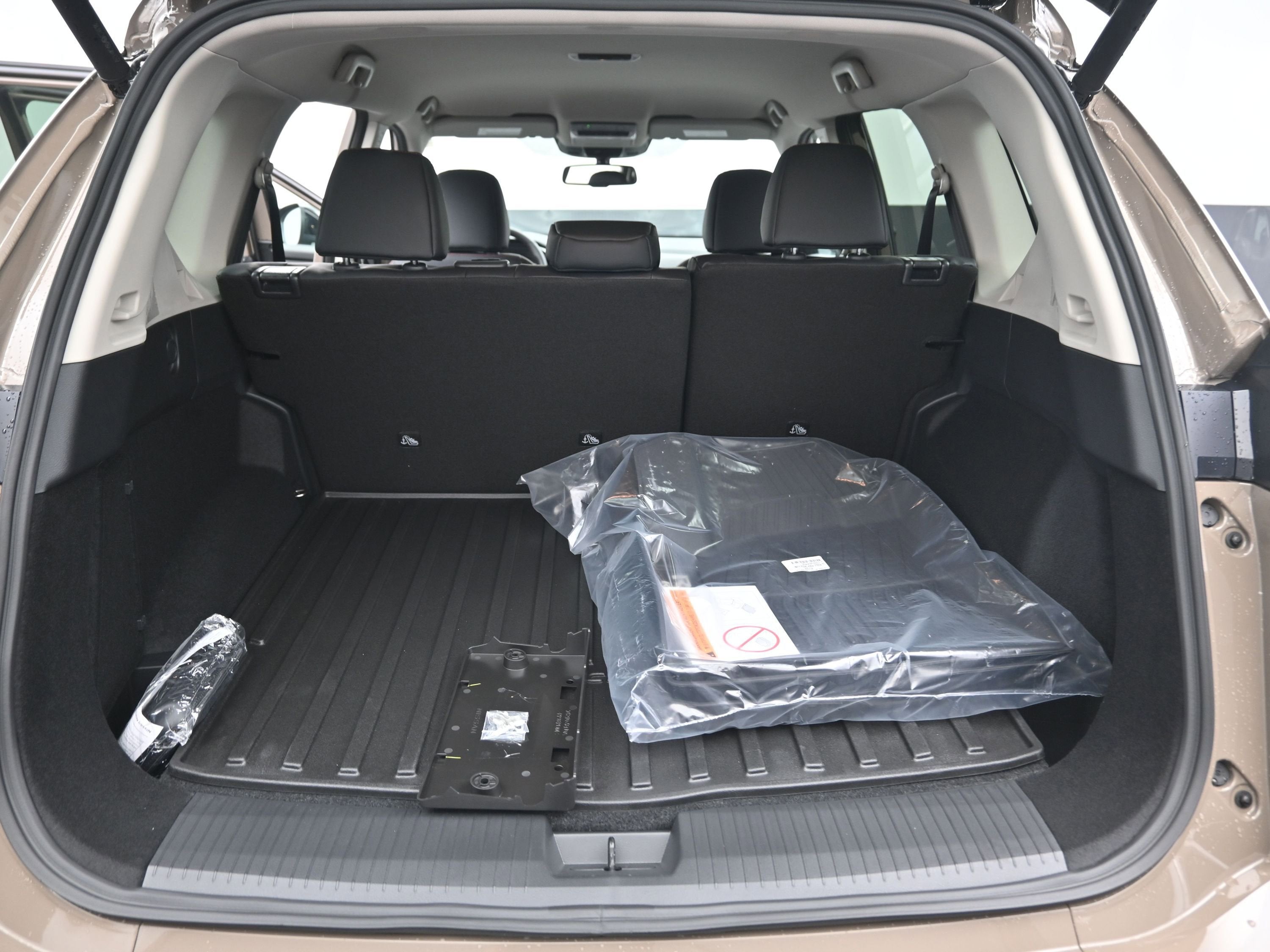 2026 Nissan ROGUE Rock Creek PREMIUM