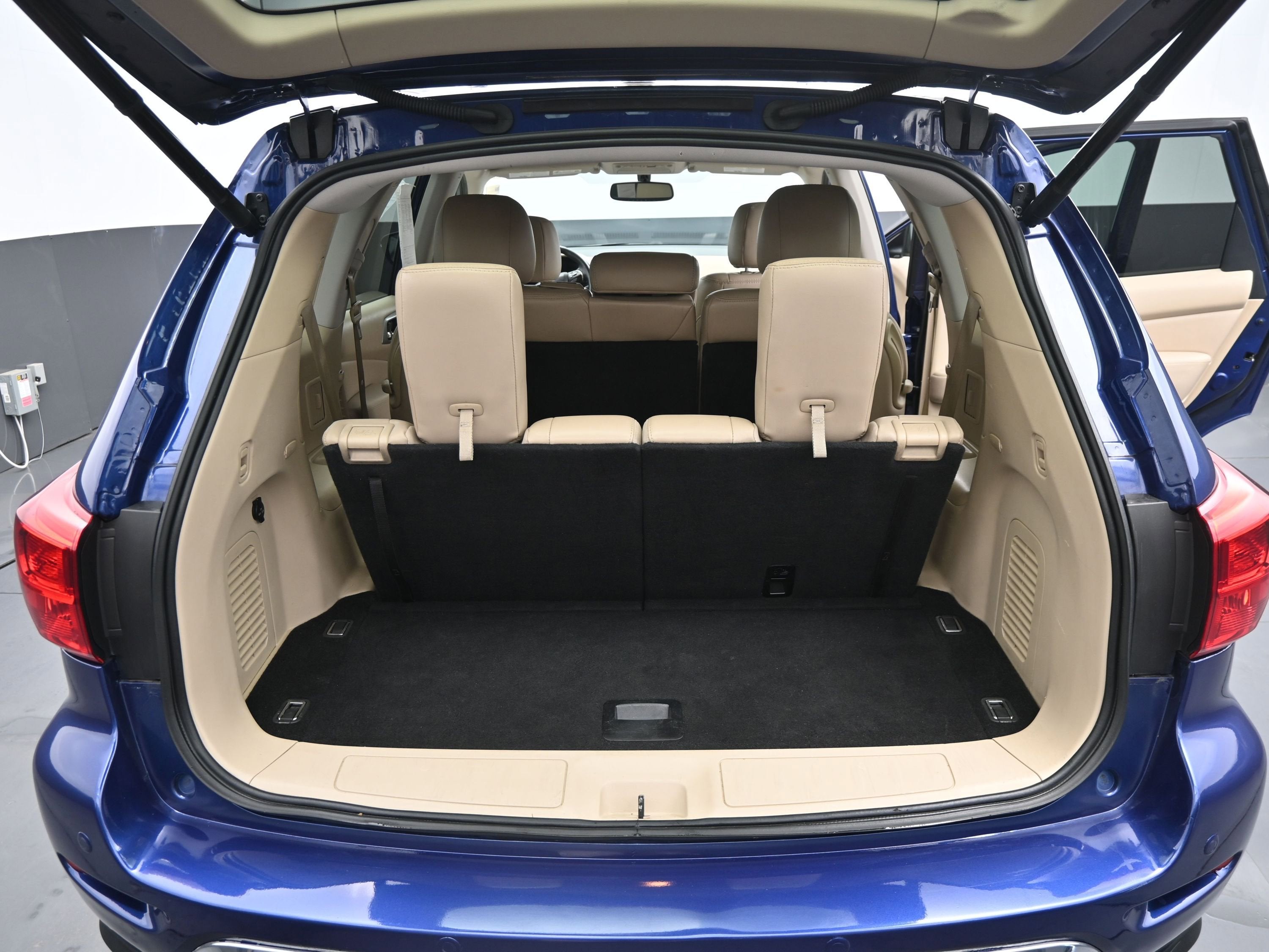 2018 Nissan Pathfinder SL